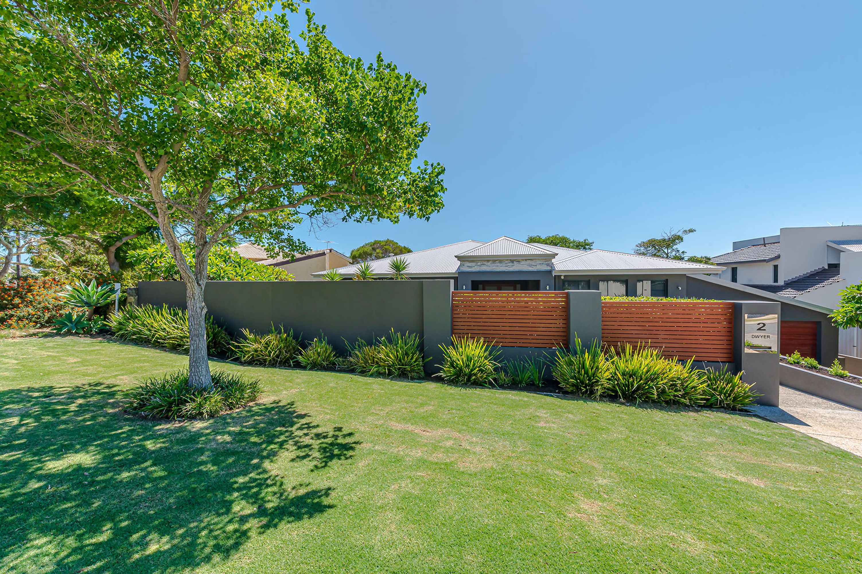 2 Dwyer Street, Karrinyup - Thumbnail 2