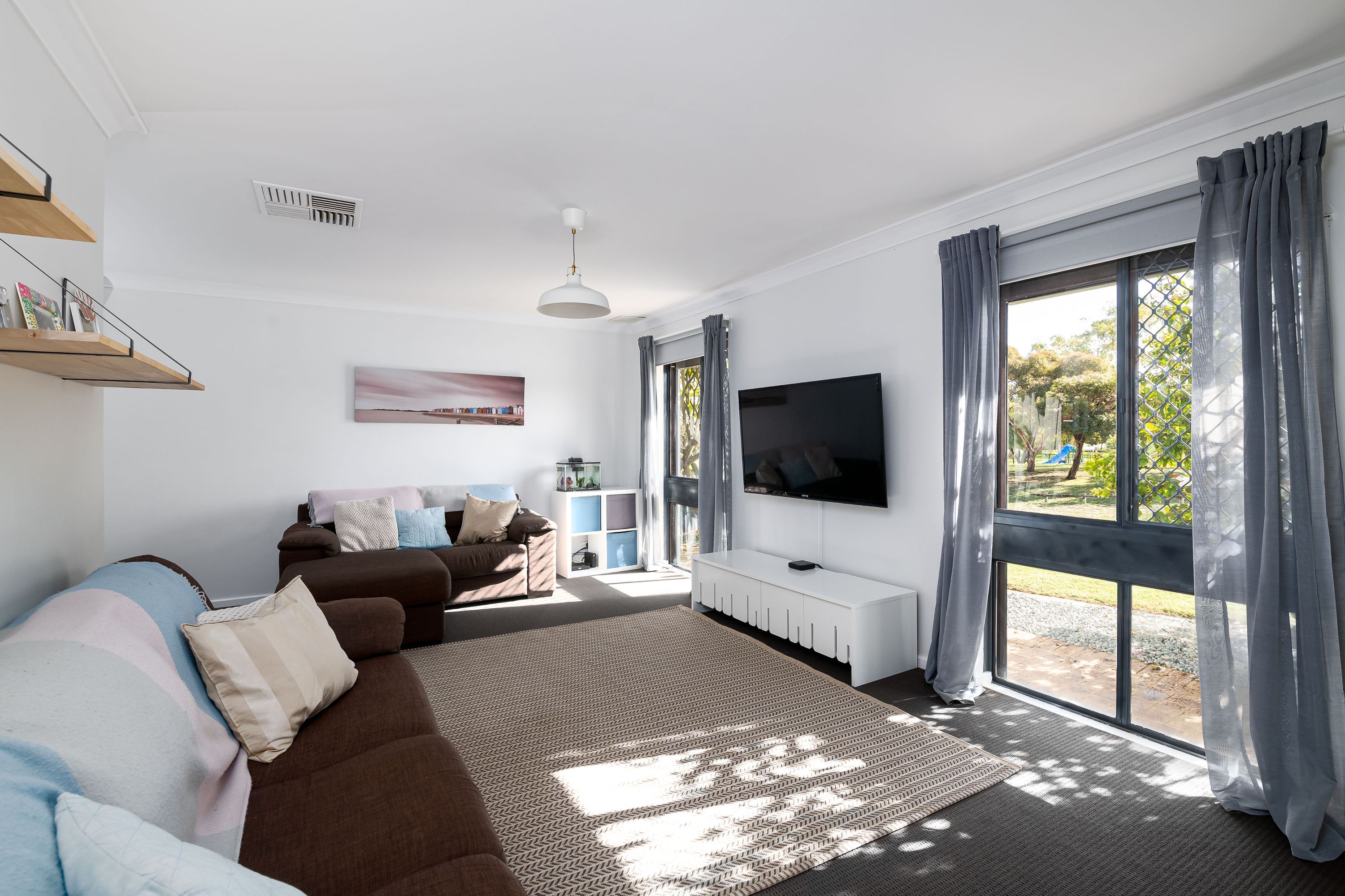 8 Simpson Drive, Padbury - Thumbnail 5