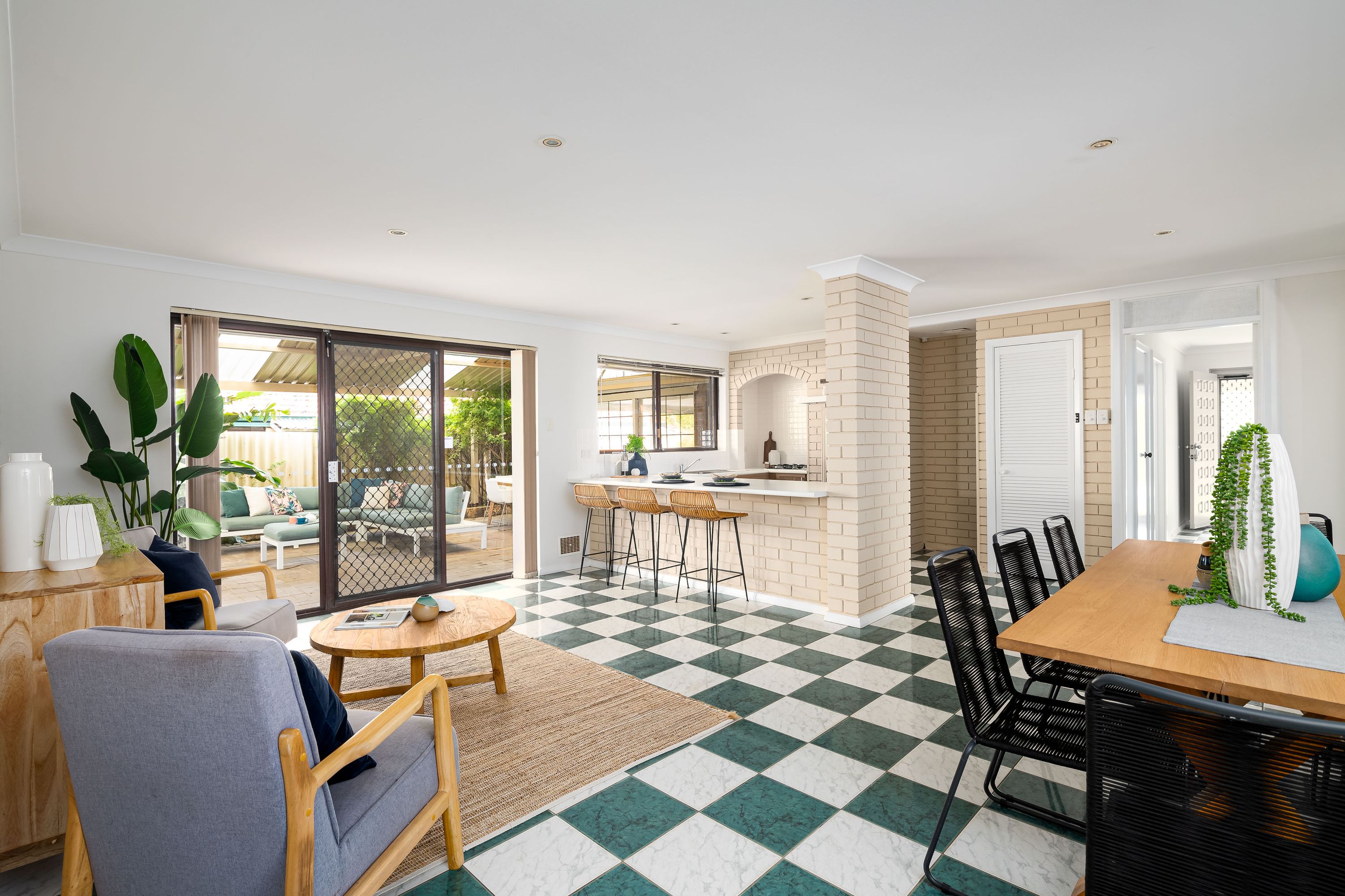 77 Dampier Avenue, Mullaloo - Thumbnail 7