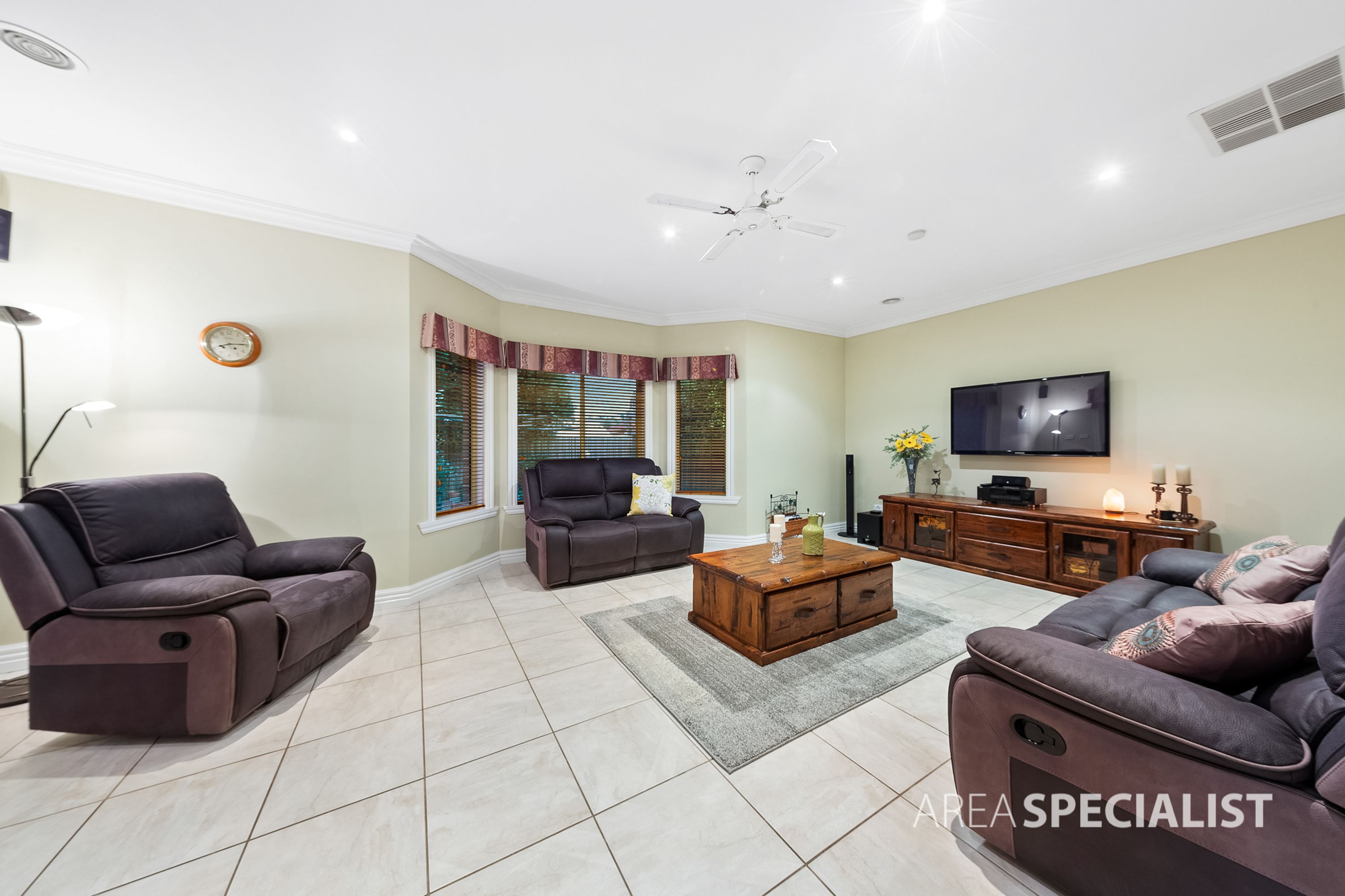 24 Thomson Way, Taylors Hill VIC 3037, Taylors Hill - Thumbnail 5