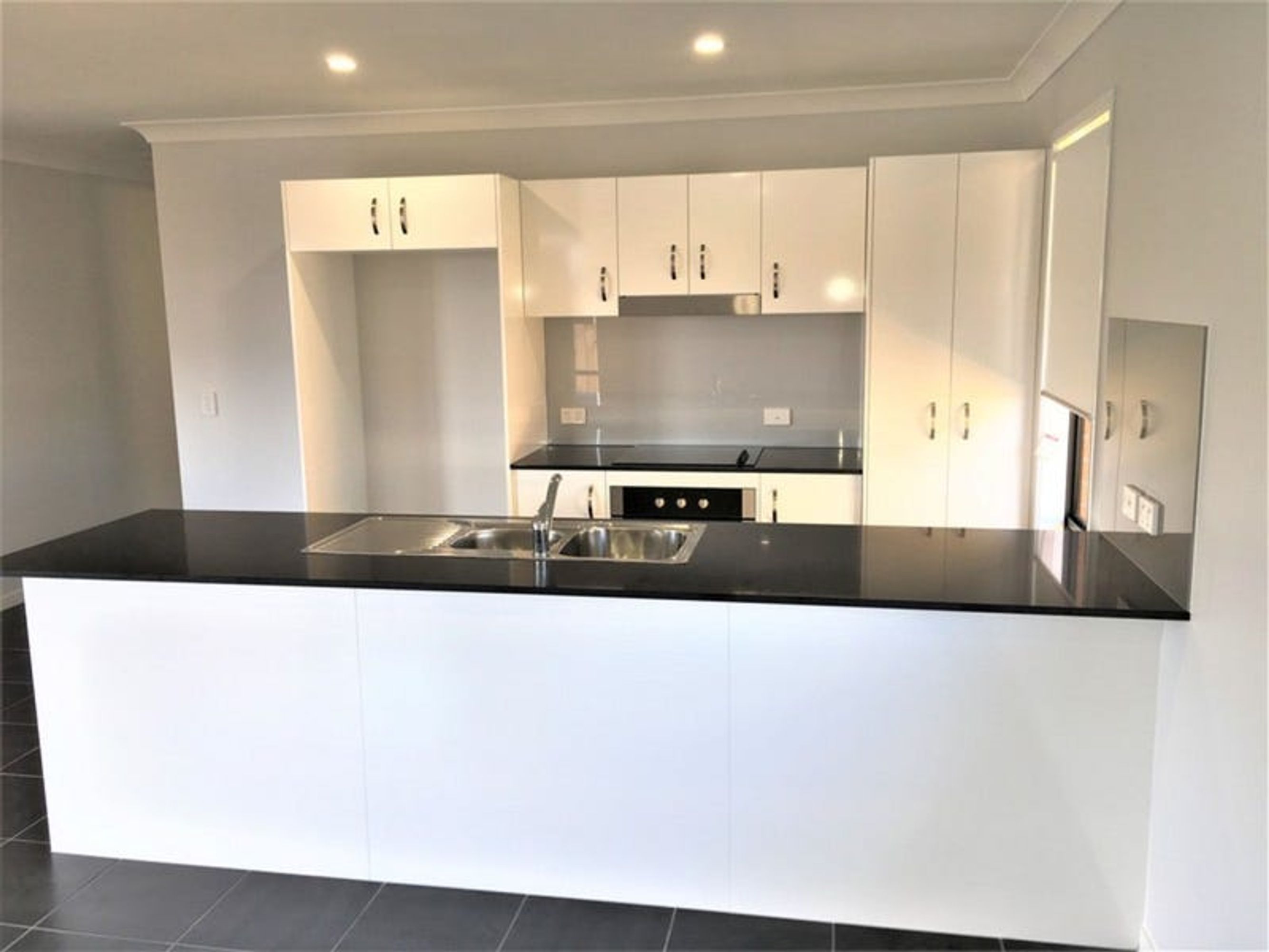 8 Norfolk Street, Springfield Lakes - Thumbnail 5