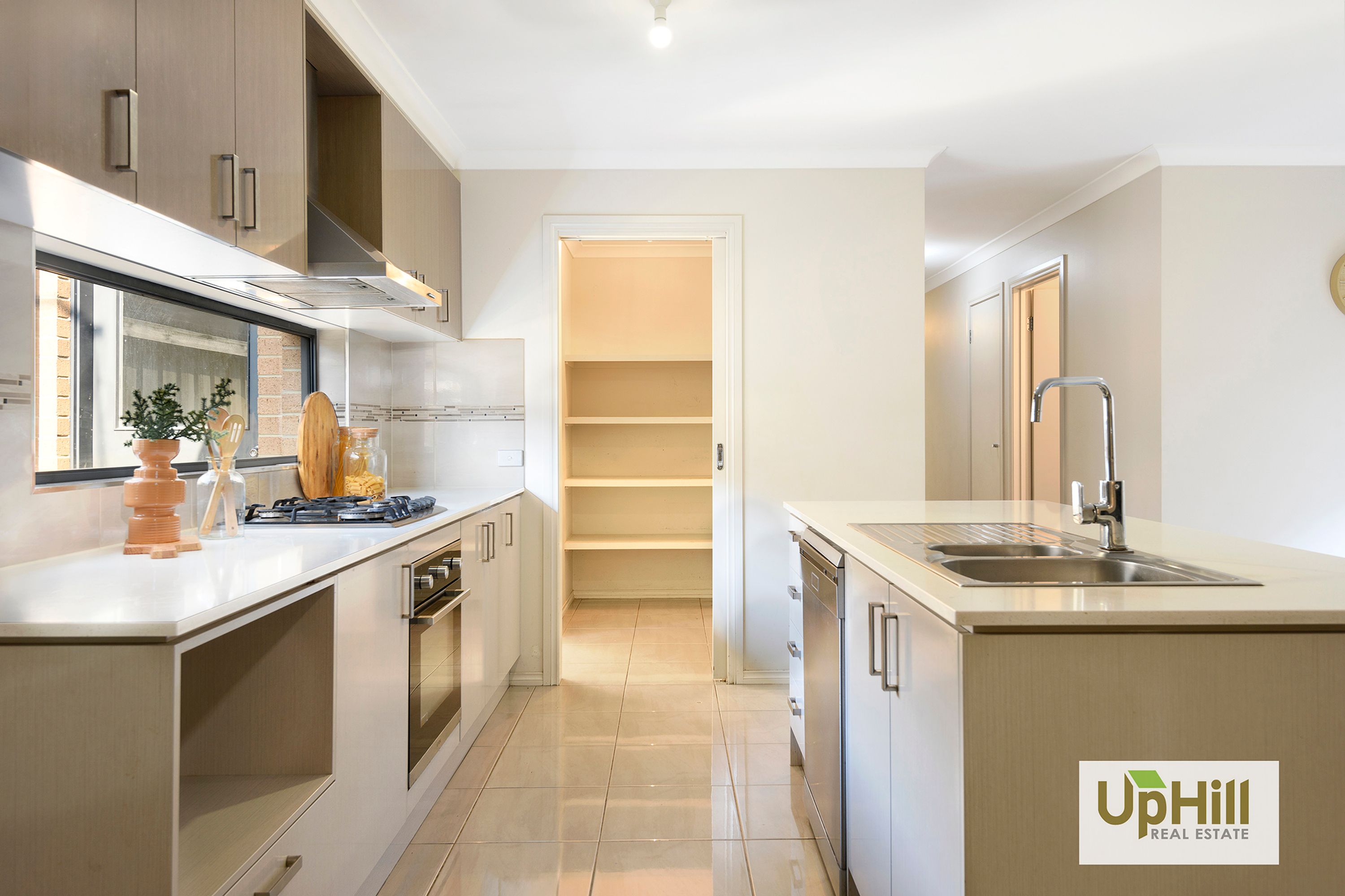 15 Cubbie Way, Clyde North - Thumbnail 3