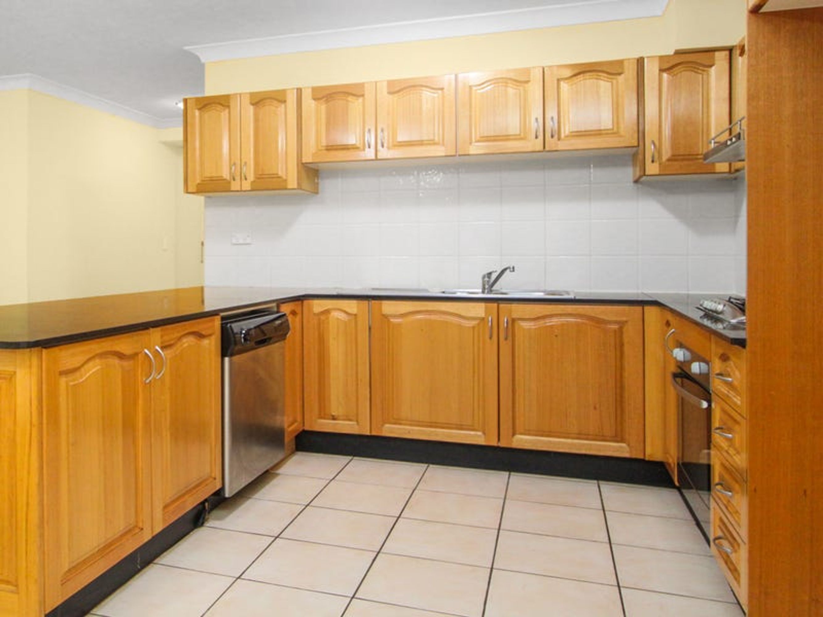 55/2-6 Market Street, Rockdale, Rockdale - Thumbnail 2