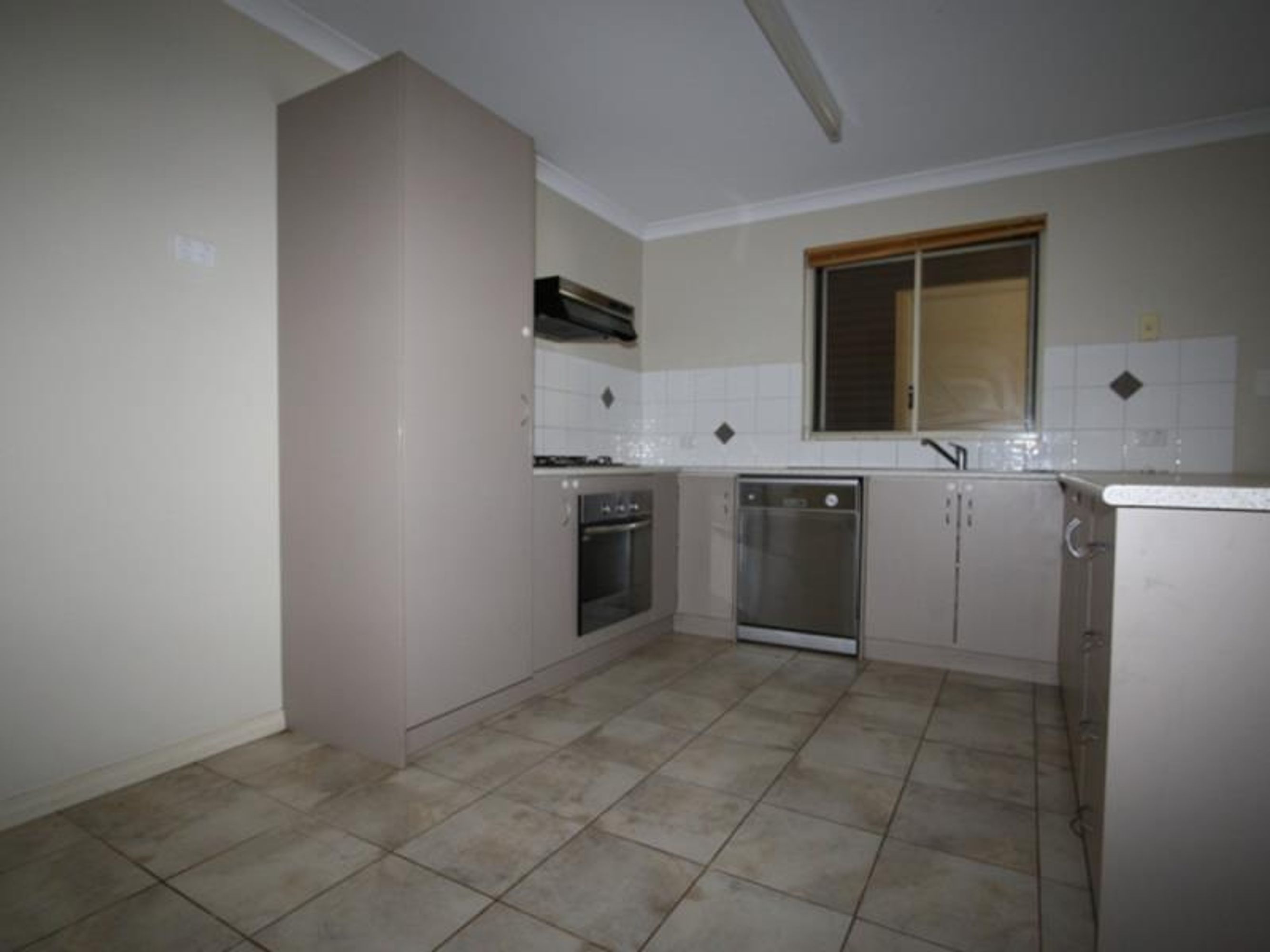 21B Beroona Loop, South Hedland, South Hedland - Thumbnail 5