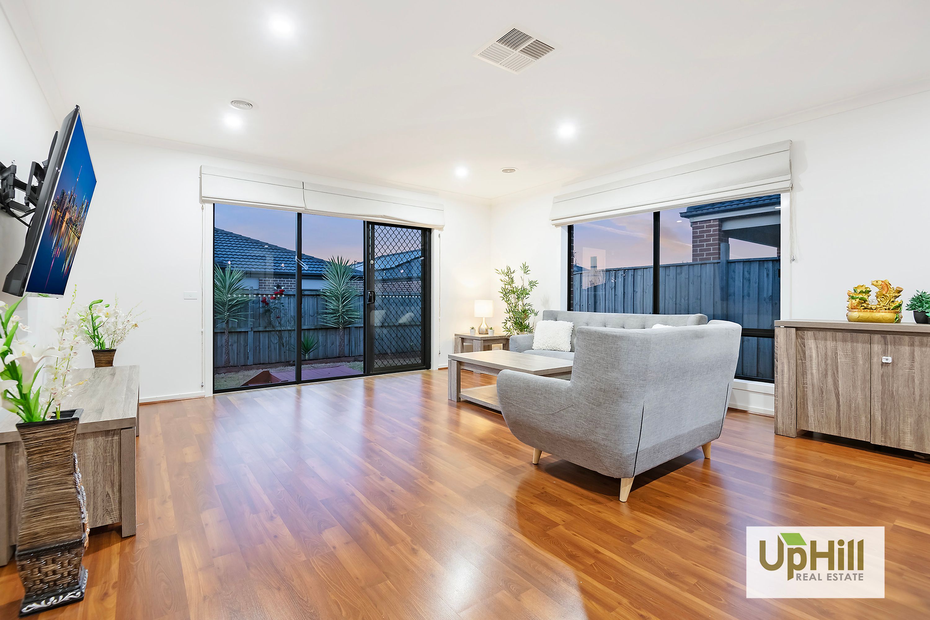 27 Parkgate Drive, Clyde North - Thumbnail 8
