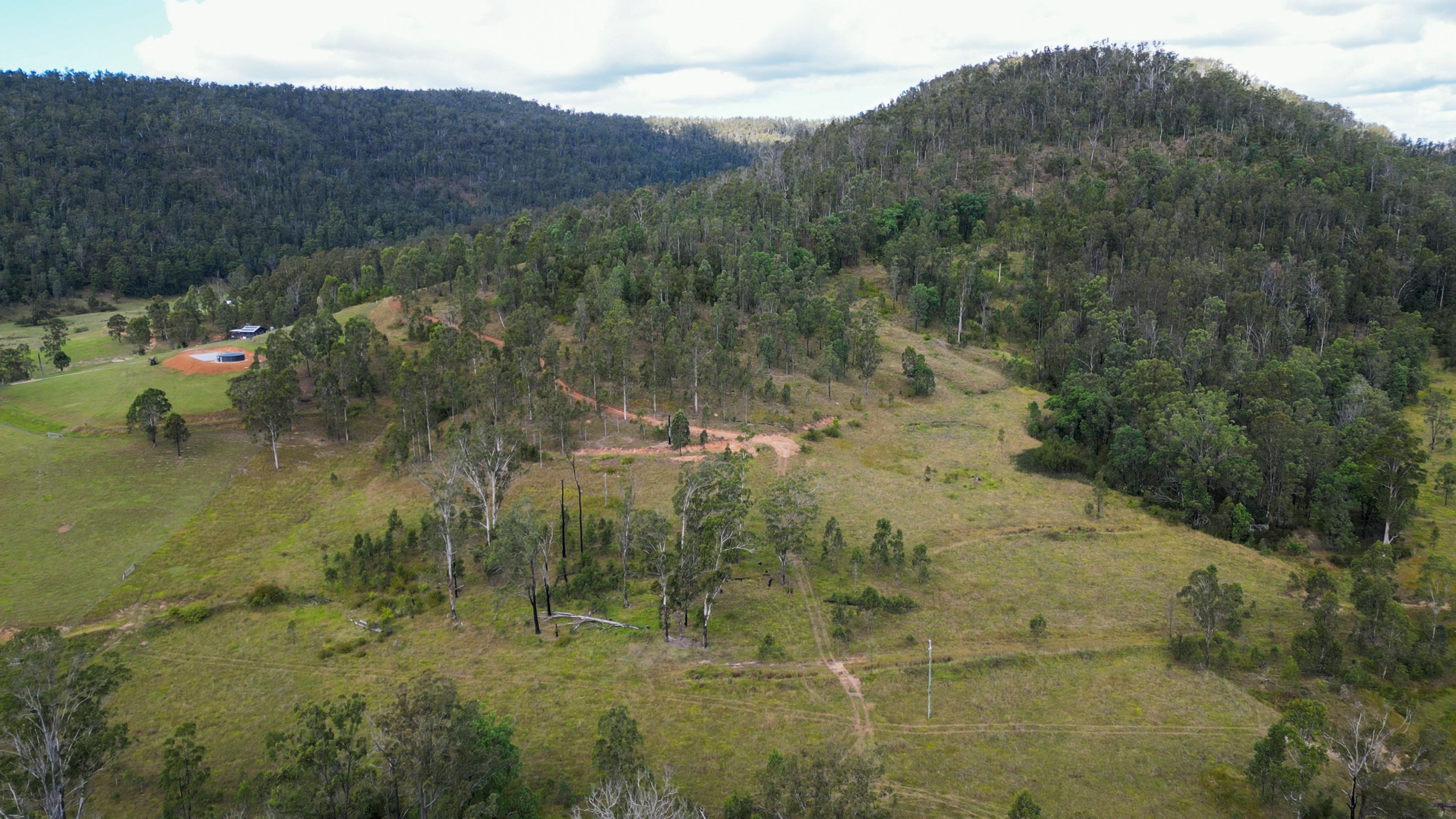 3293 Armidale Road, Blaxlands Creek - Thumbnail 3