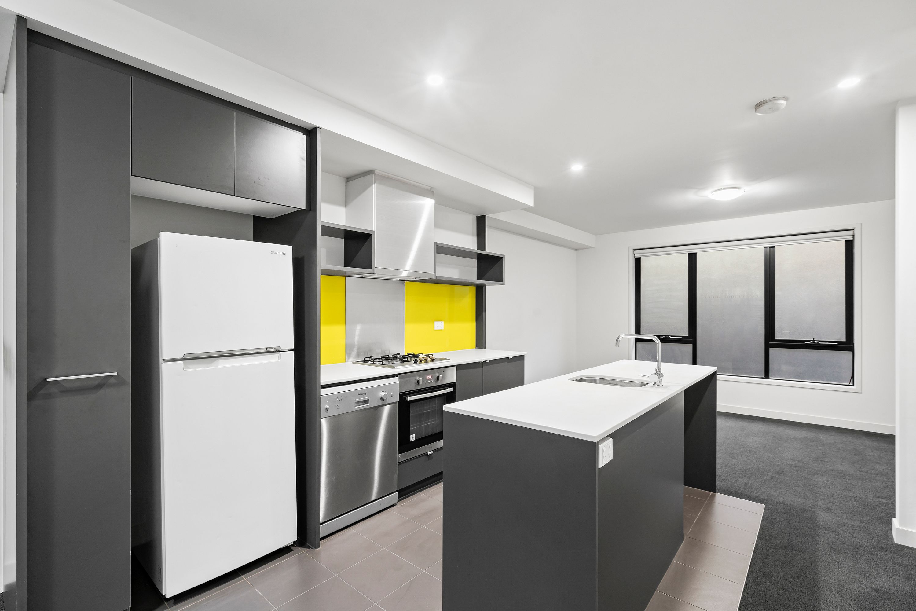 13 Cirque Drive, Footscray, VIC 3011, Footscray - Thumbnail 4