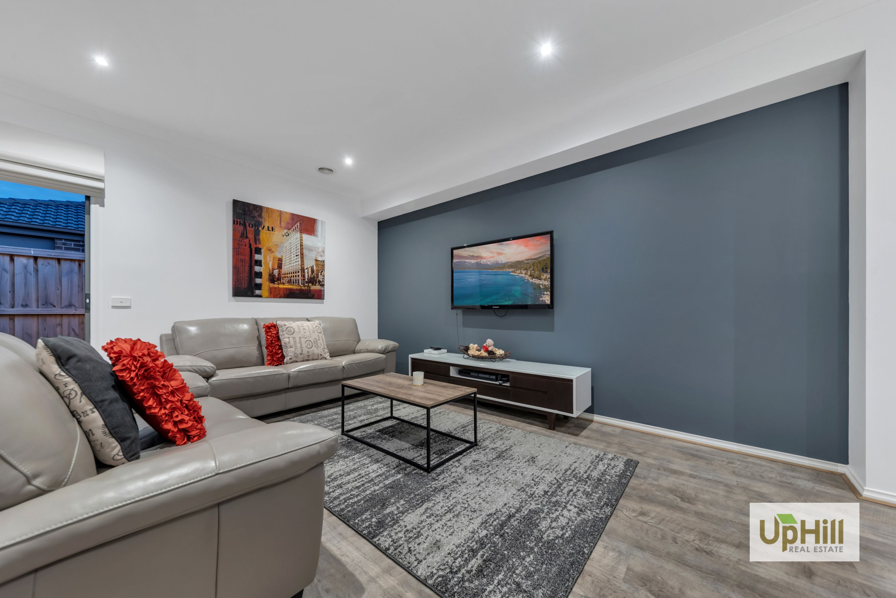 6 Roskopp Avenue, Clyde North - Thumbnail 7