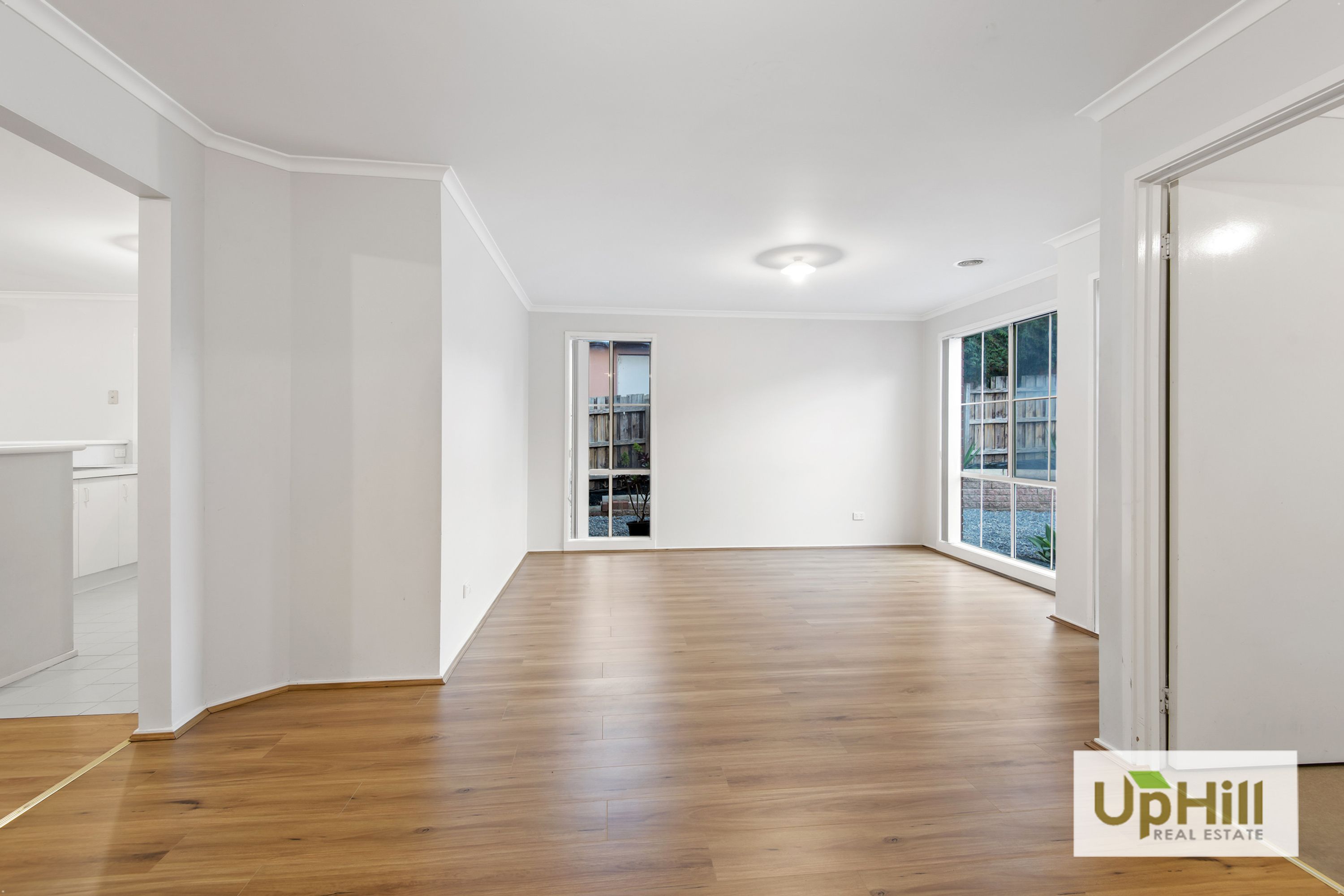 11 Edith Rise, Hampton Park - Thumbnail 2