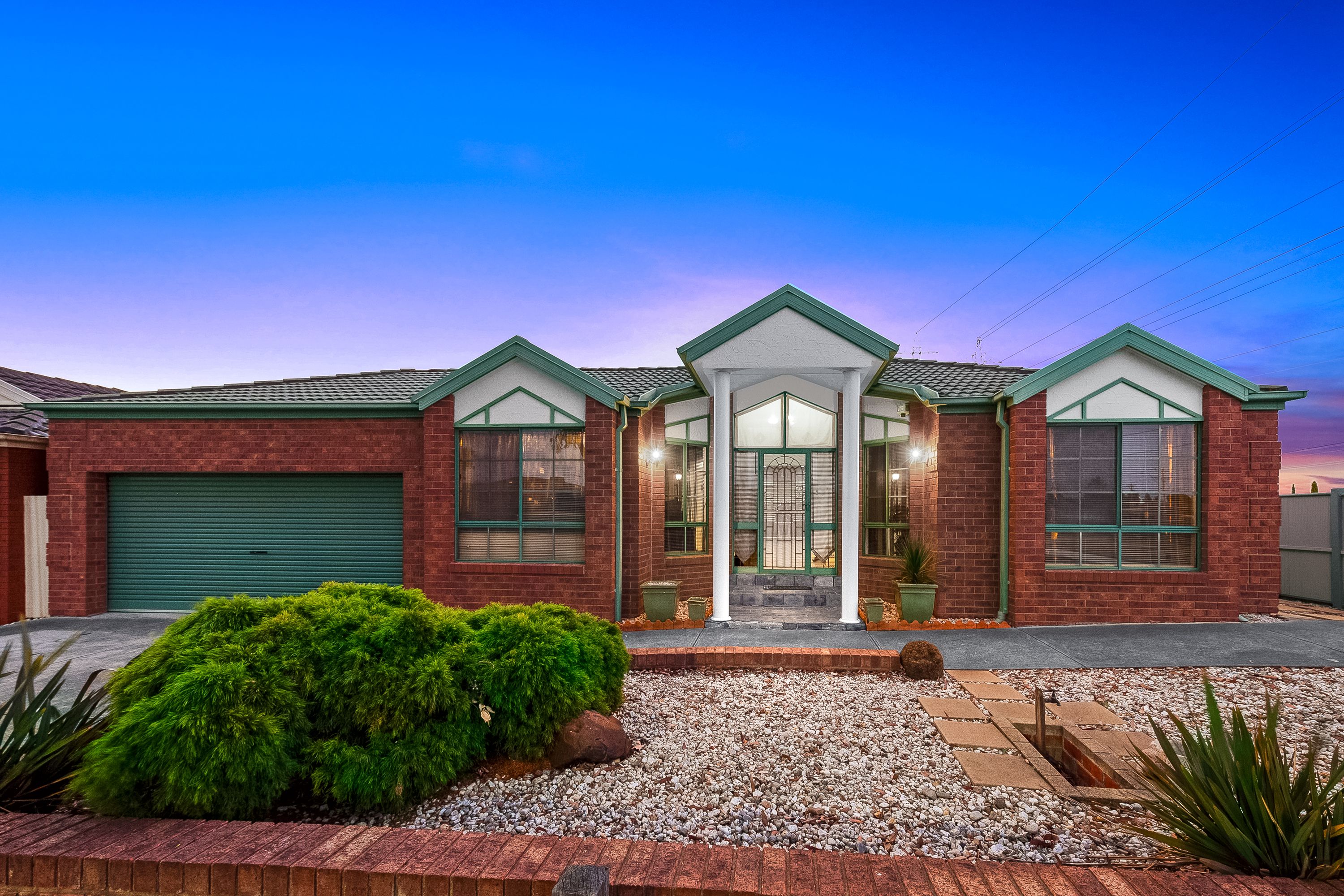 17 Egret Crescent, Cairnlea VIC 3023, Cairnlea - Thumbnail 2