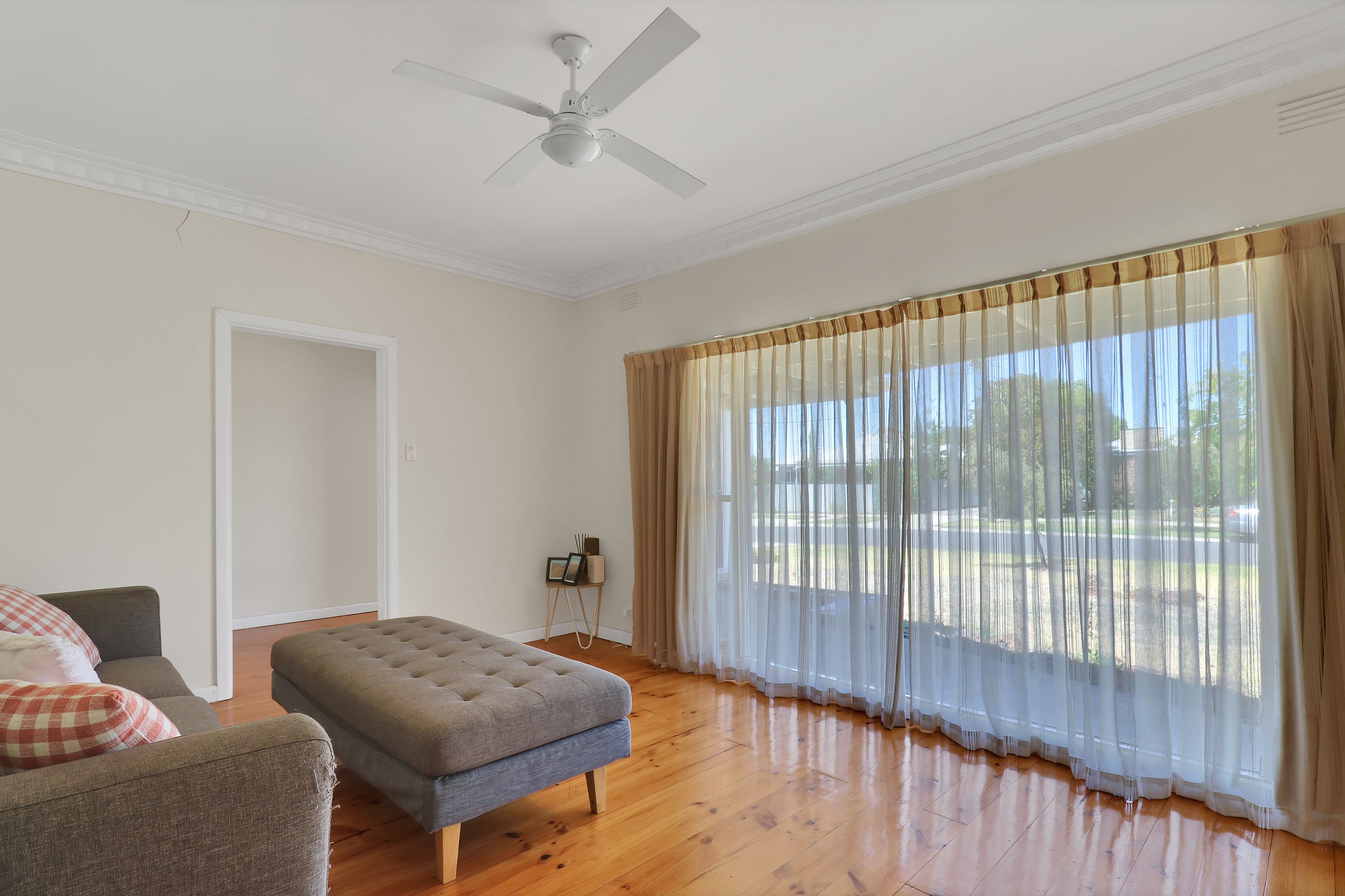 22 TENA AVENUE, Horsham VIC 3400, Horsham - Thumbnail 2