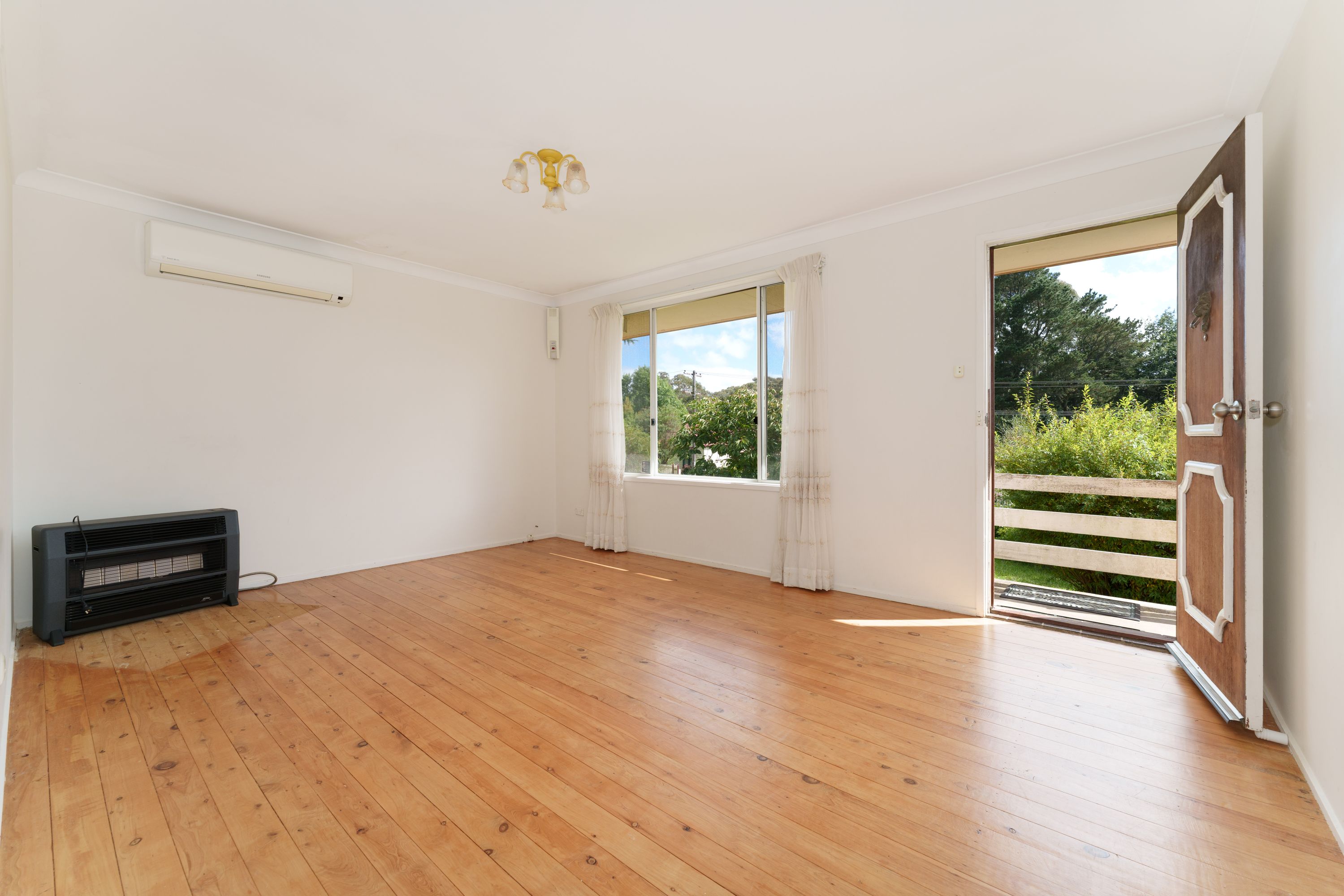10 Rupert Street, Katoomba - Thumbnail 2