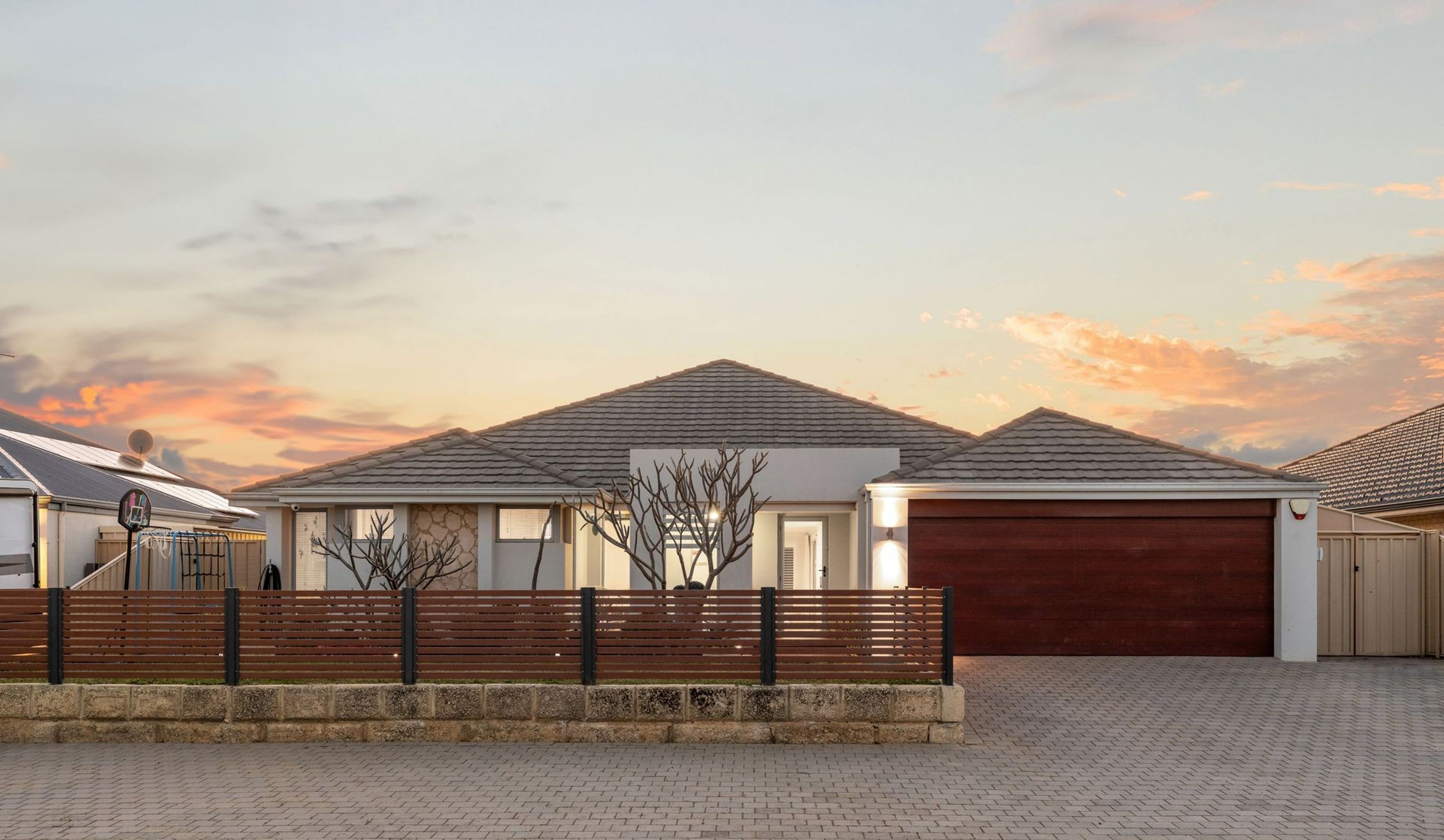 19 Cozens Road, Tapping - Thumbnail 3