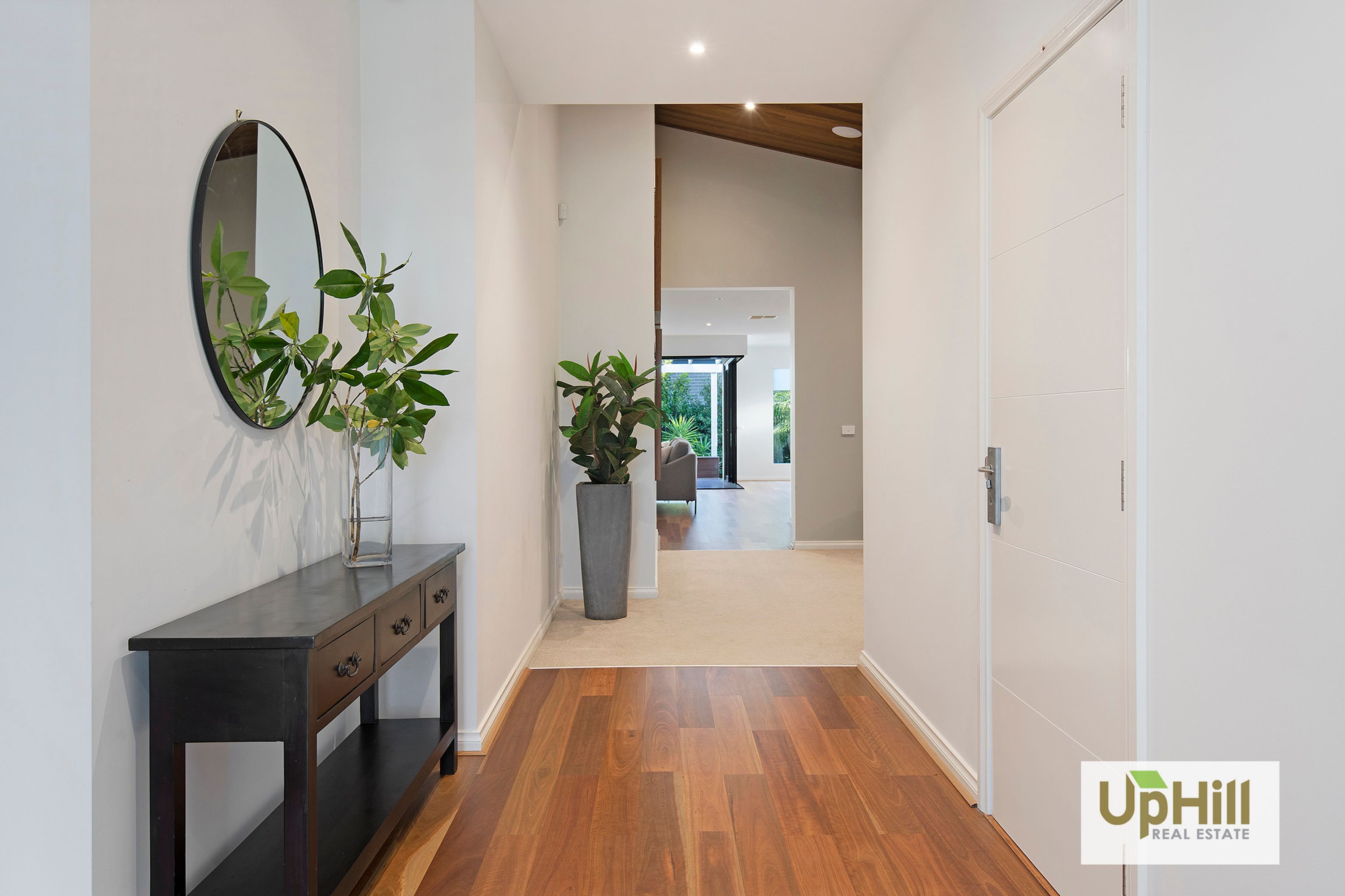 4 Callow Avenue, Clyde North - Thumbnail 4