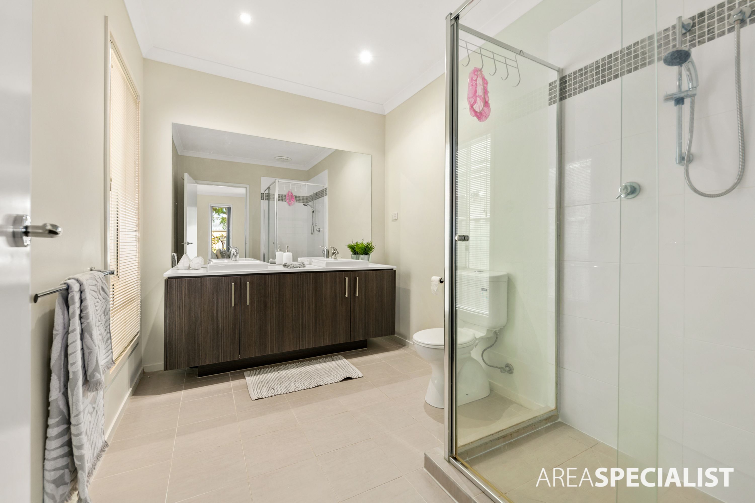 62 Lawson Way, Caroline Springs VIC 3023, Caroline Springs - Thumbnail 7
