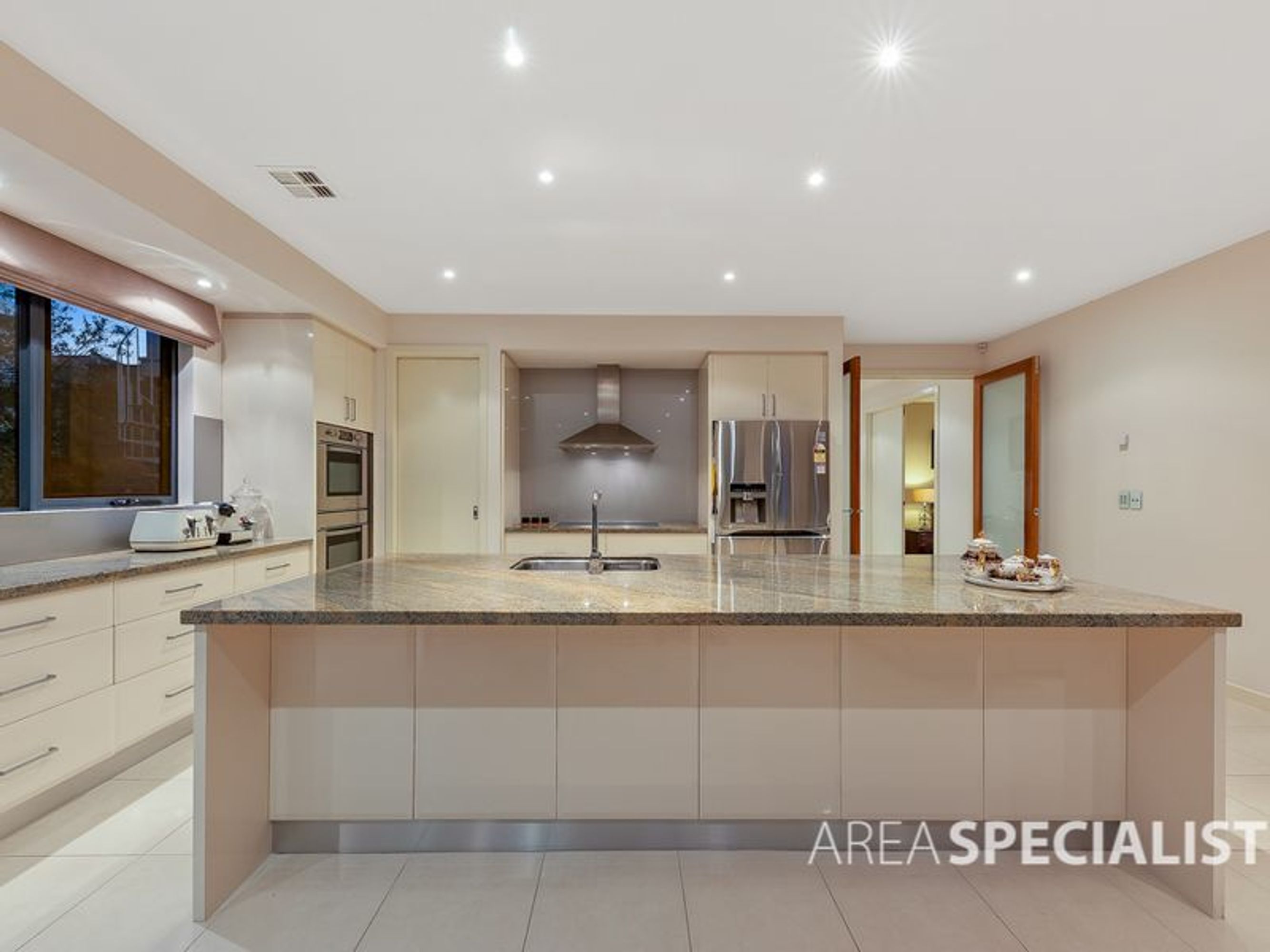 24 Brookglen Boulevard, Cairnlea VIC 3023, Cairnlea - Thumbnail 7
