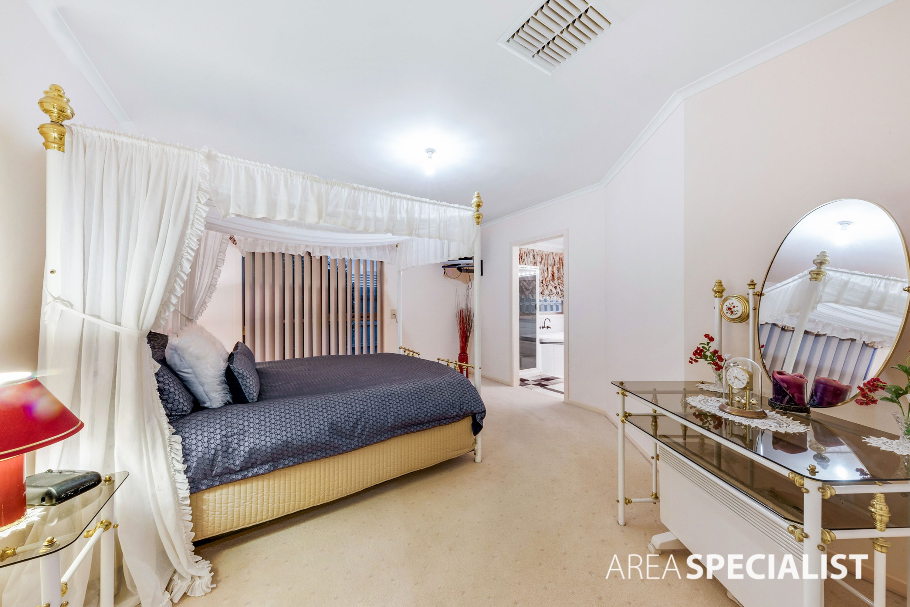 24 Bond Drive, Taylors Lakes VIC 3038, Taylors Lakes - Thumbnail 4