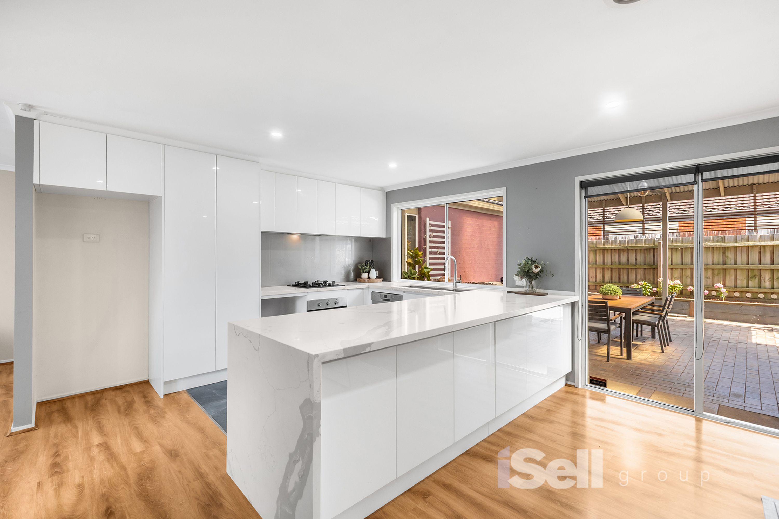 24 Darcy Niland Crescent, Lynbrook - Thumbnail 8