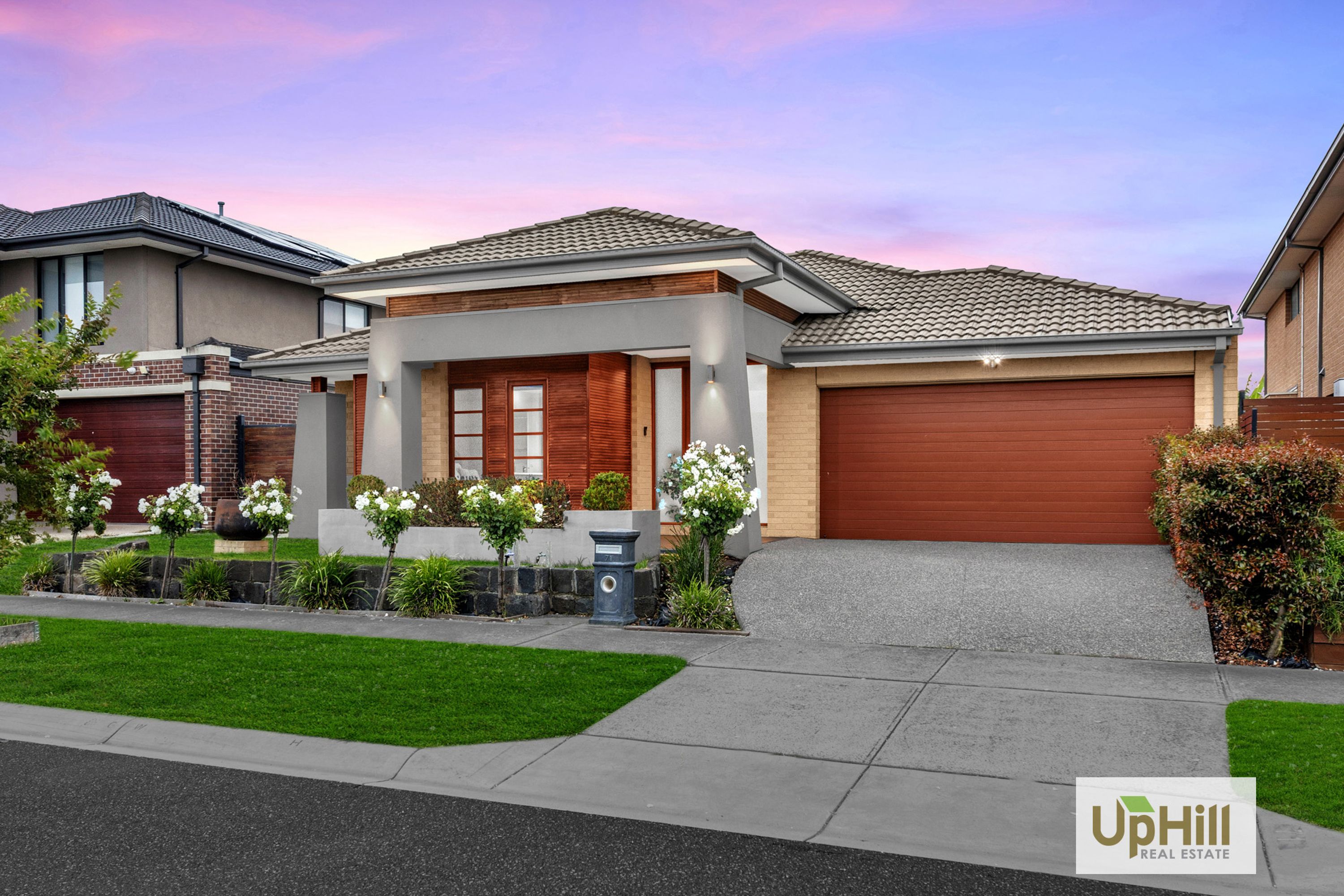 71 Moxham Drive, Clyde North - Thumbnail 2