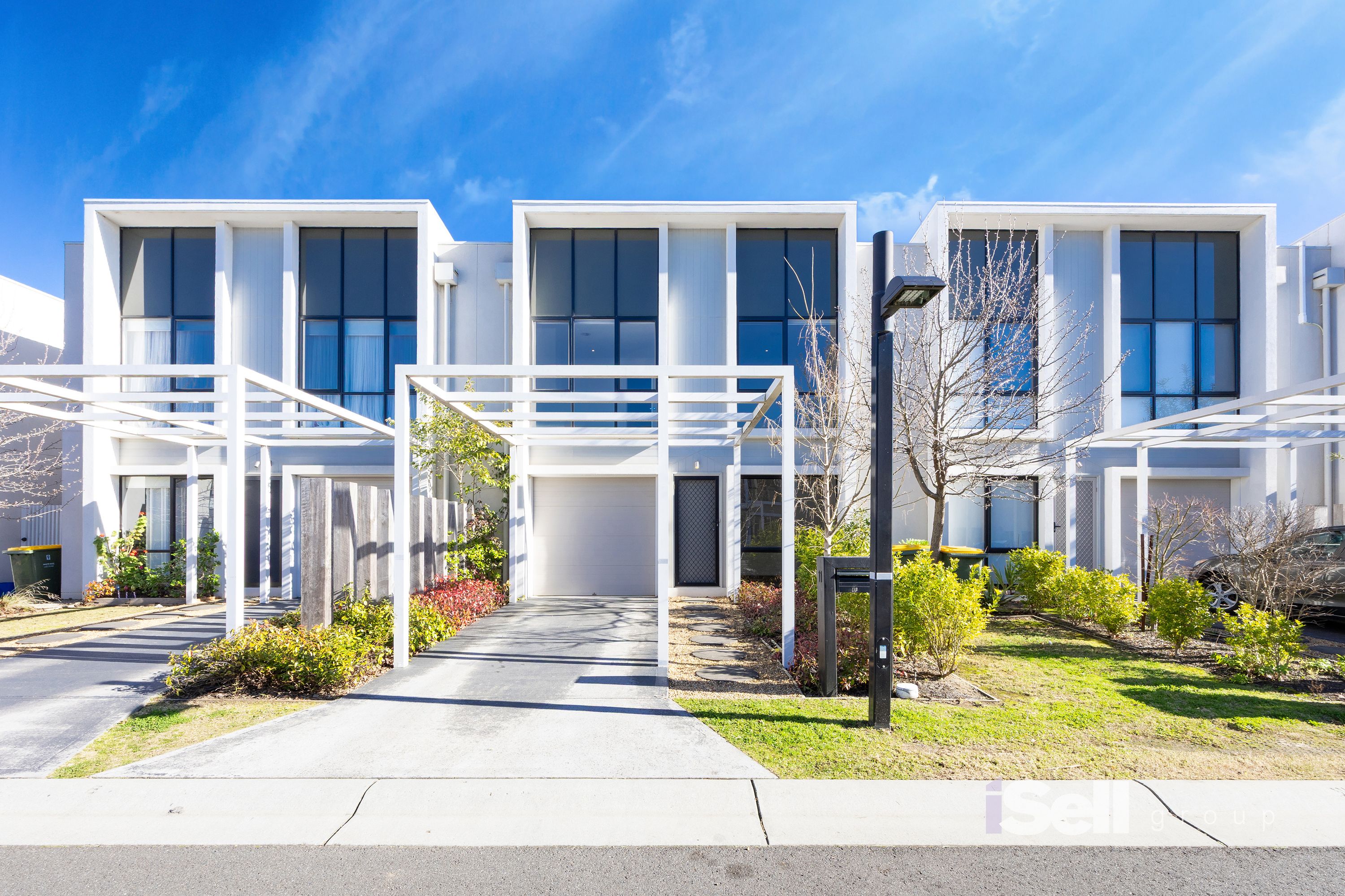 11 Talara Close