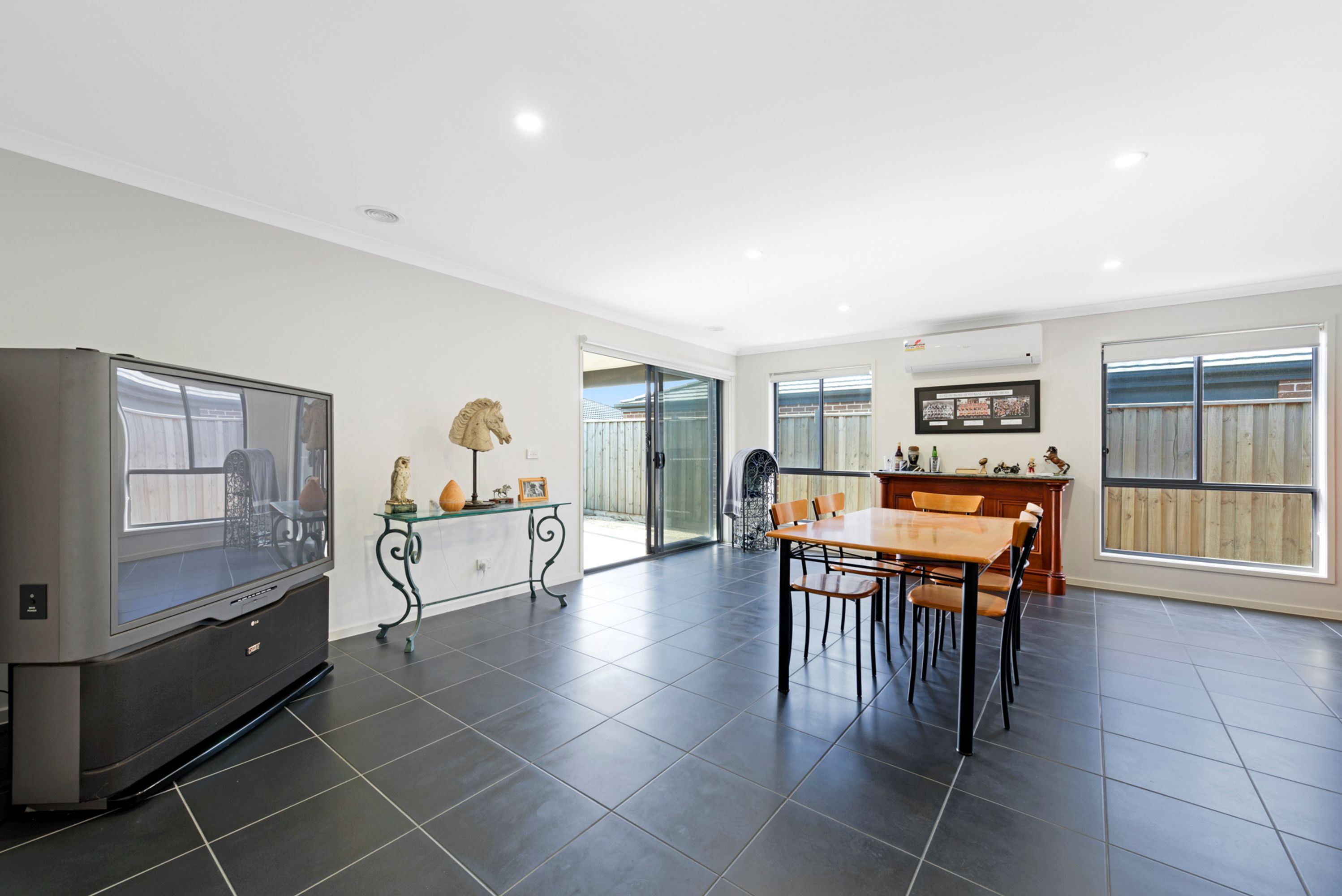 36 Blackhazel Crescent, Clyde North - Thumbnail 6