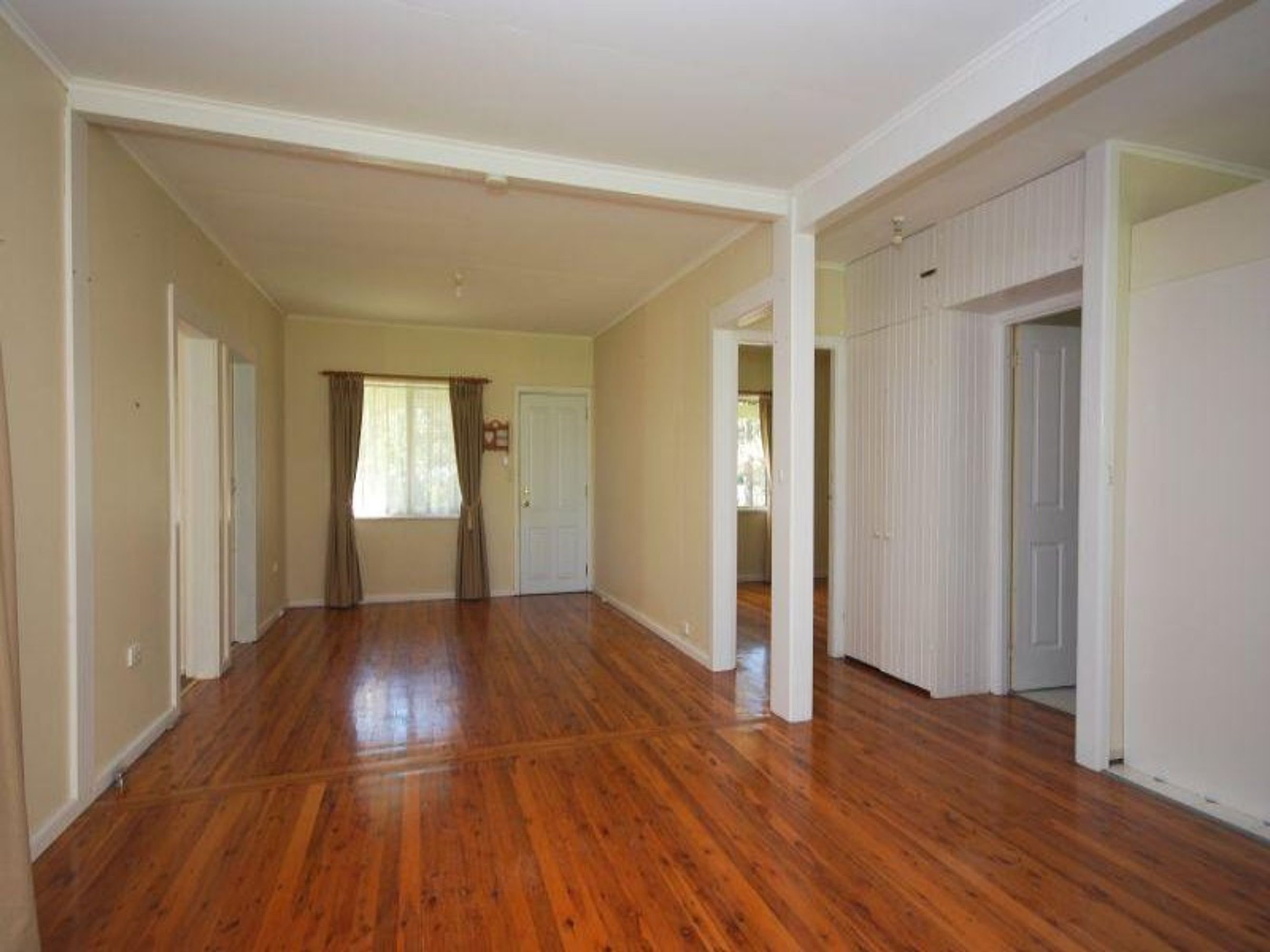 5 Mitchell St, Wentworth Falls - Thumbnail 4