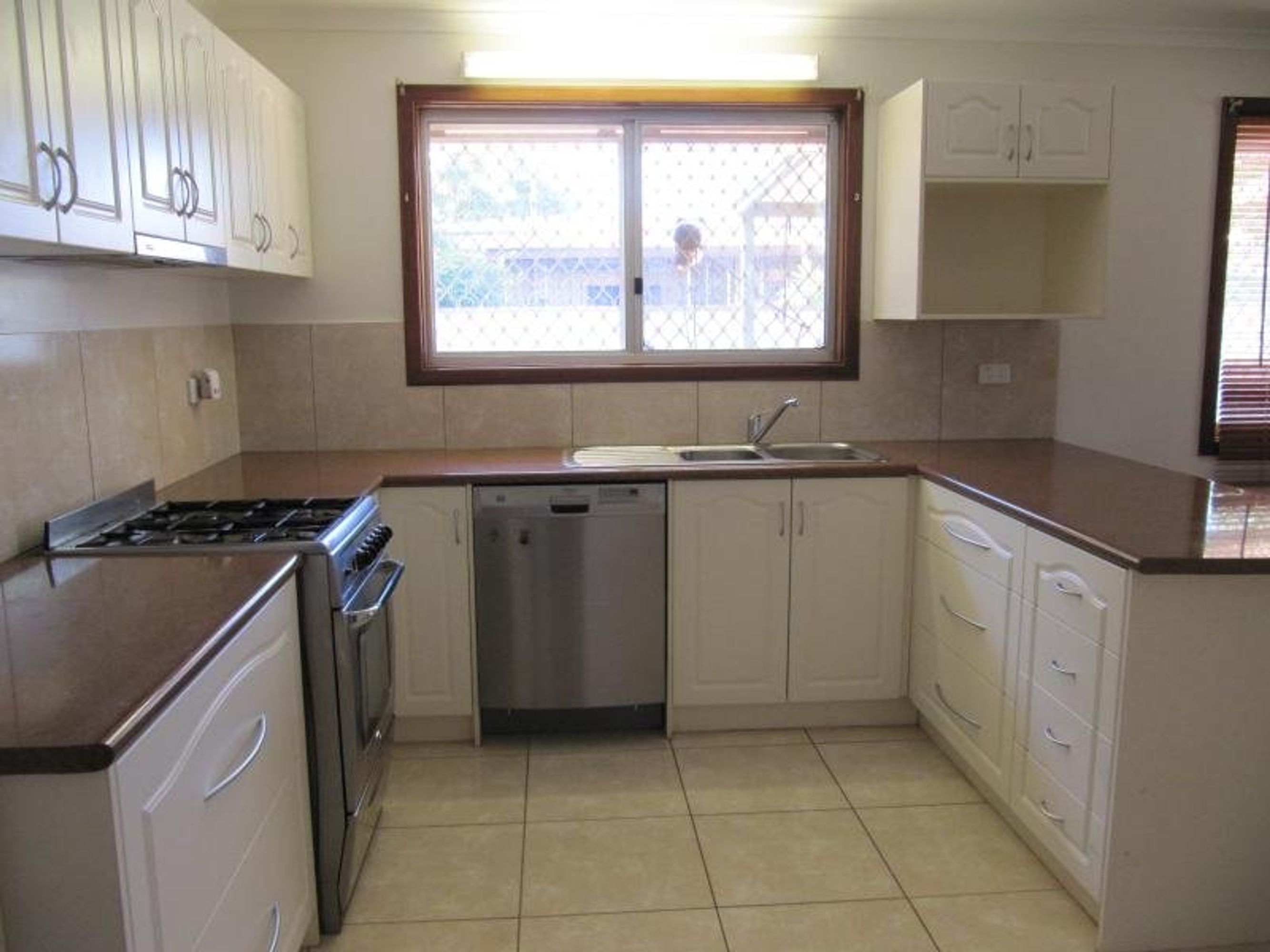 20 Baler Close, South Hedland, South Hedland - Thumbnail 6