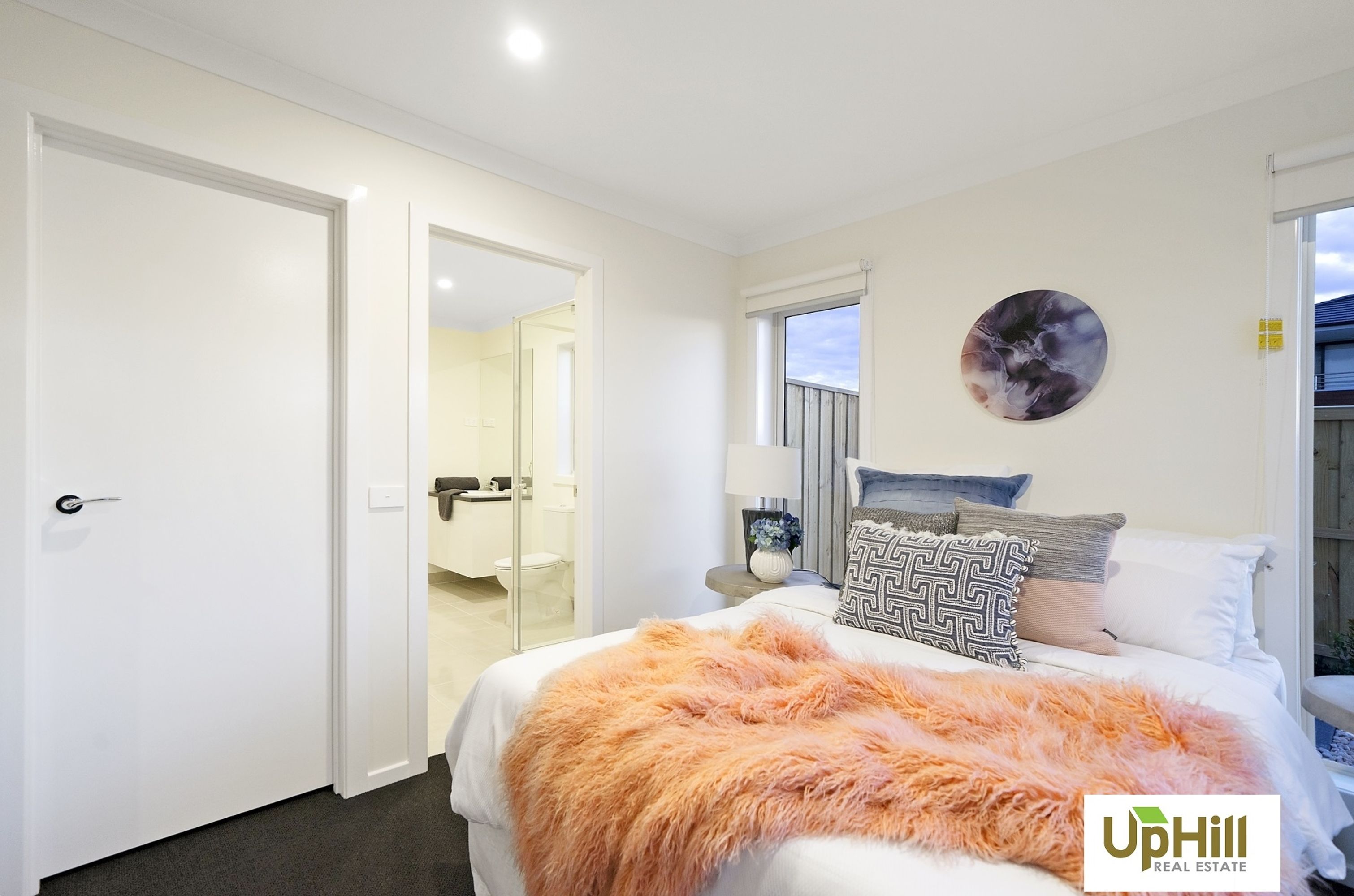 13 SPEARGRASS CLOSE, Clyde North - Thumbnail 3