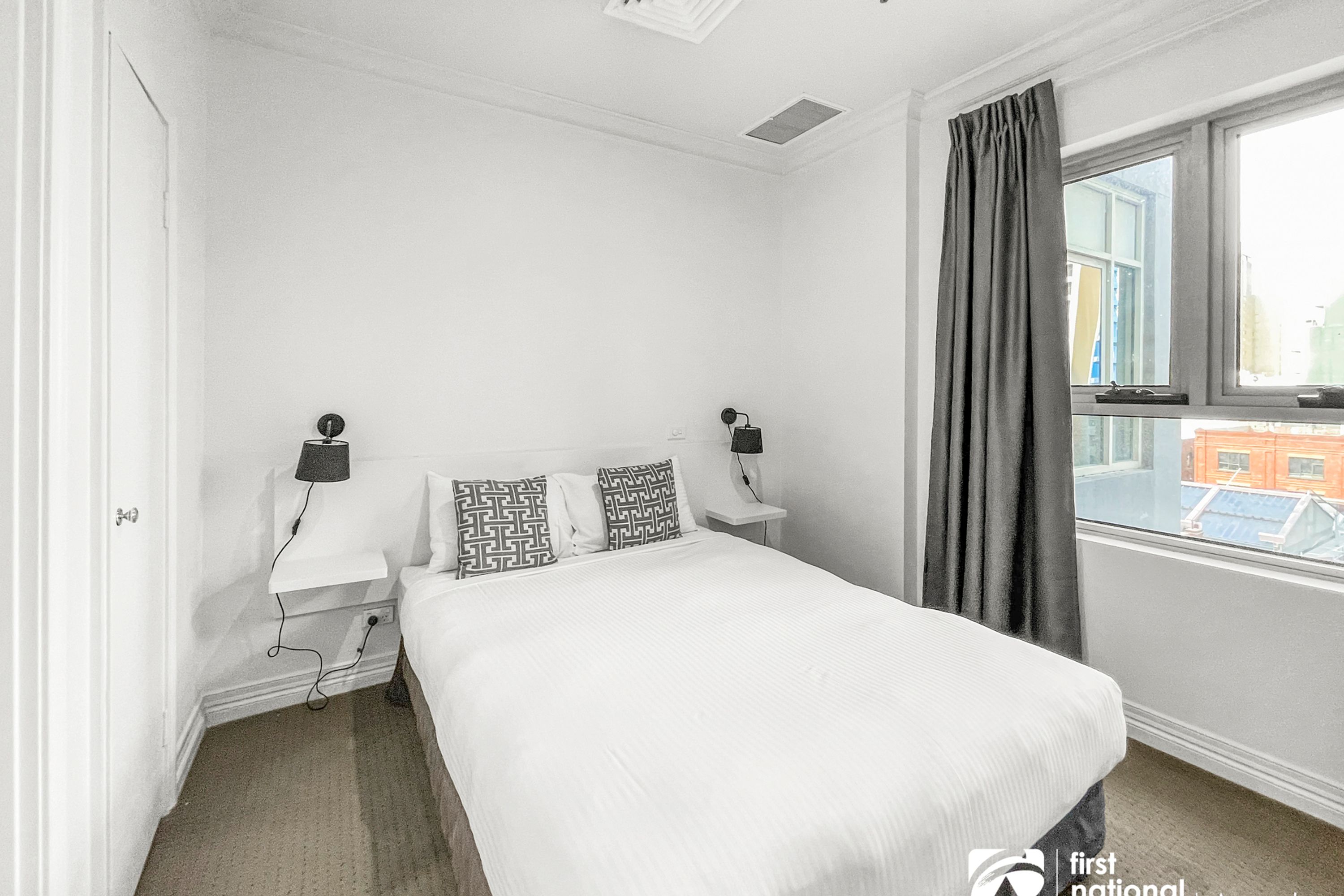 65/43 Lonsdale Street, Melbourne - Thumbnail 3