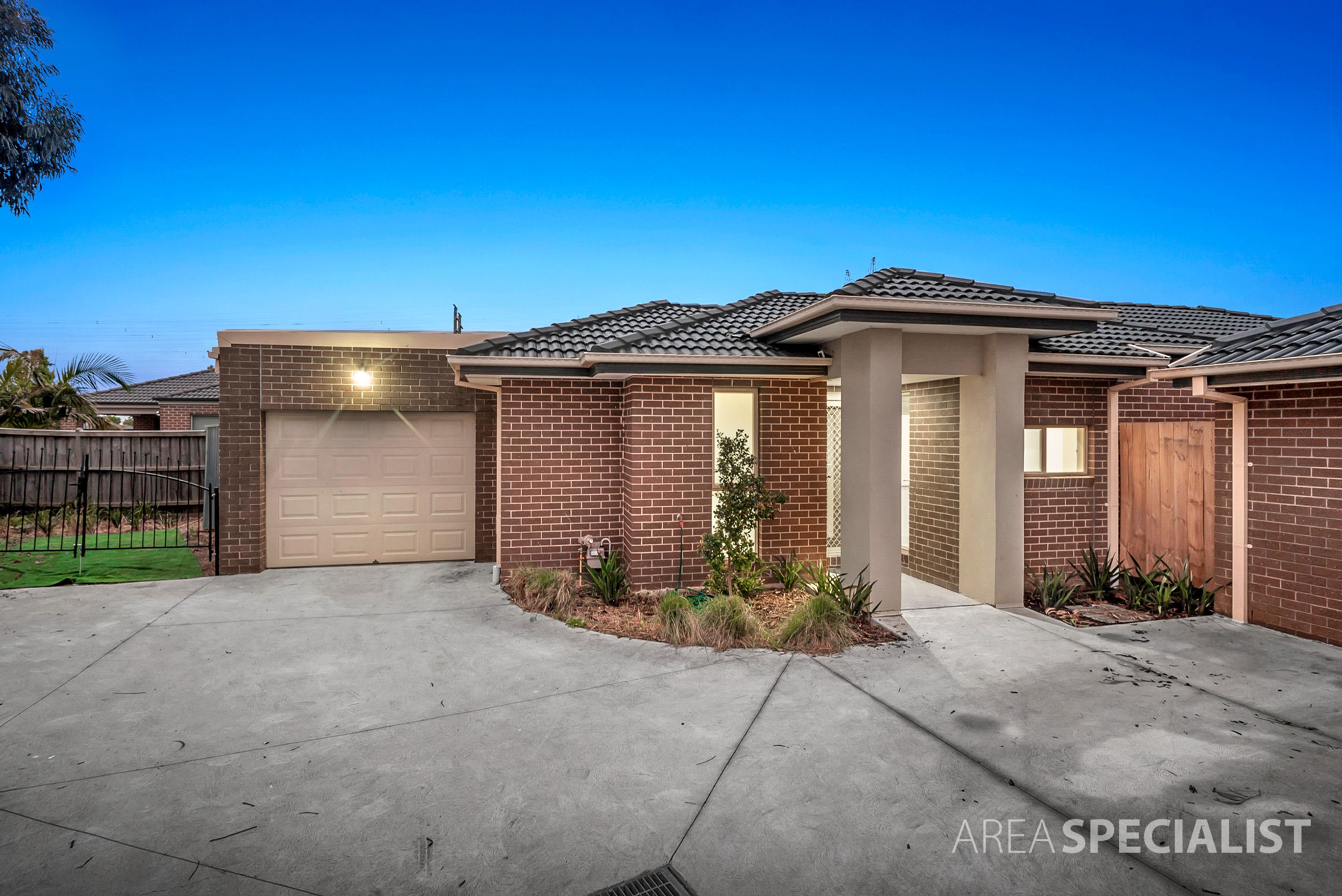 47 Valencia Circuit, Cranbourne