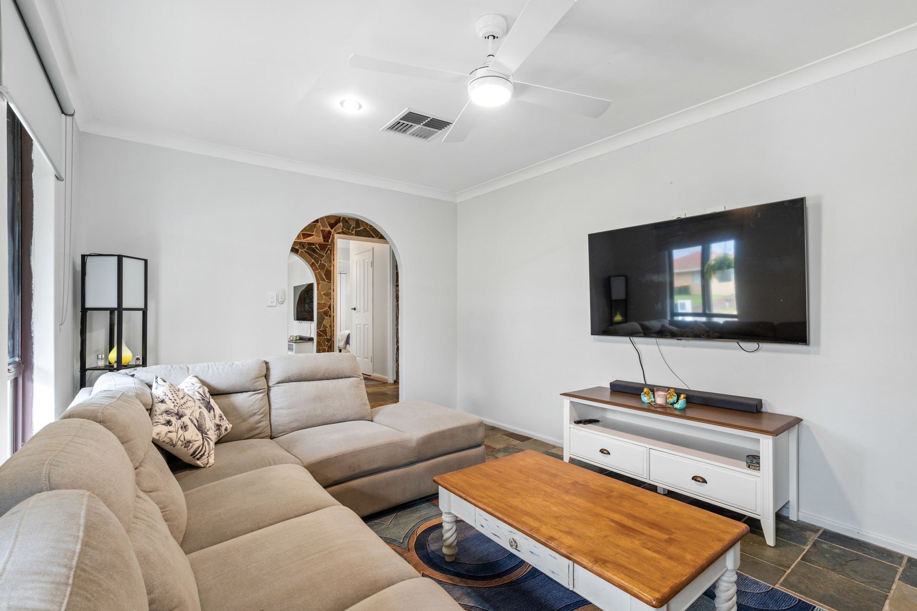1 Flotilla Drive, Heathridge - Thumbnail 2