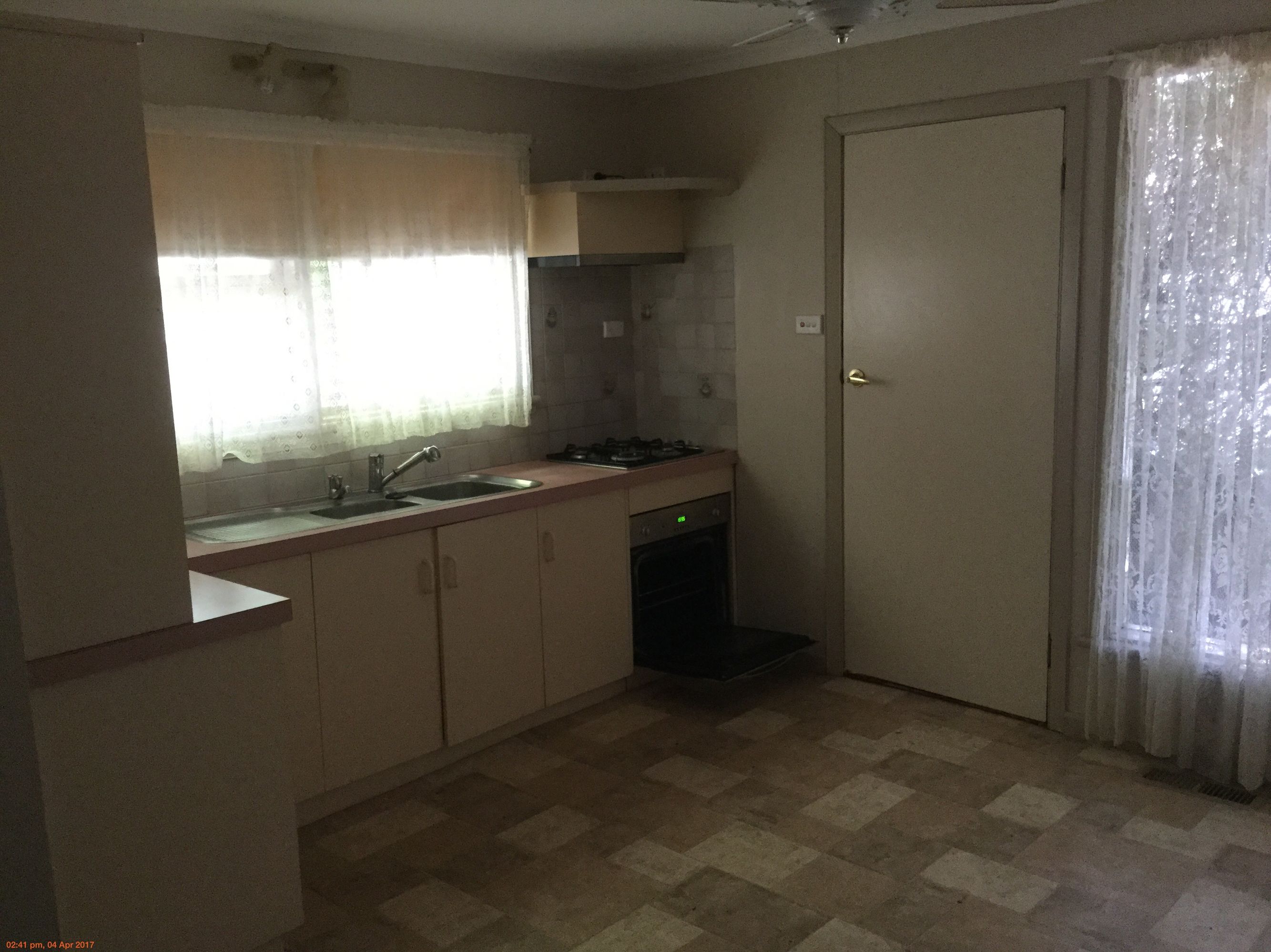 5 Centenary Avenue, Horsham VIC 3400, Horsham - Thumbnail 2