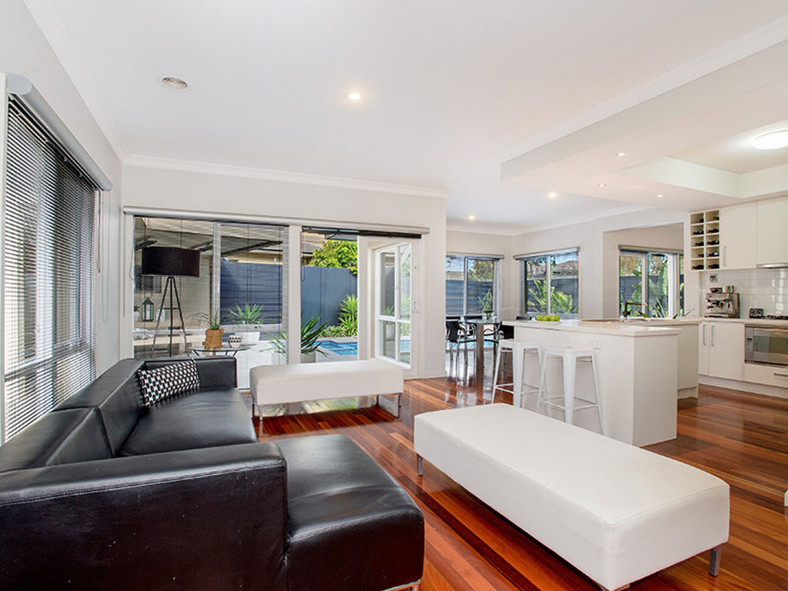 96 Ernest Jones Drive, Macleod - Thumbnail 4