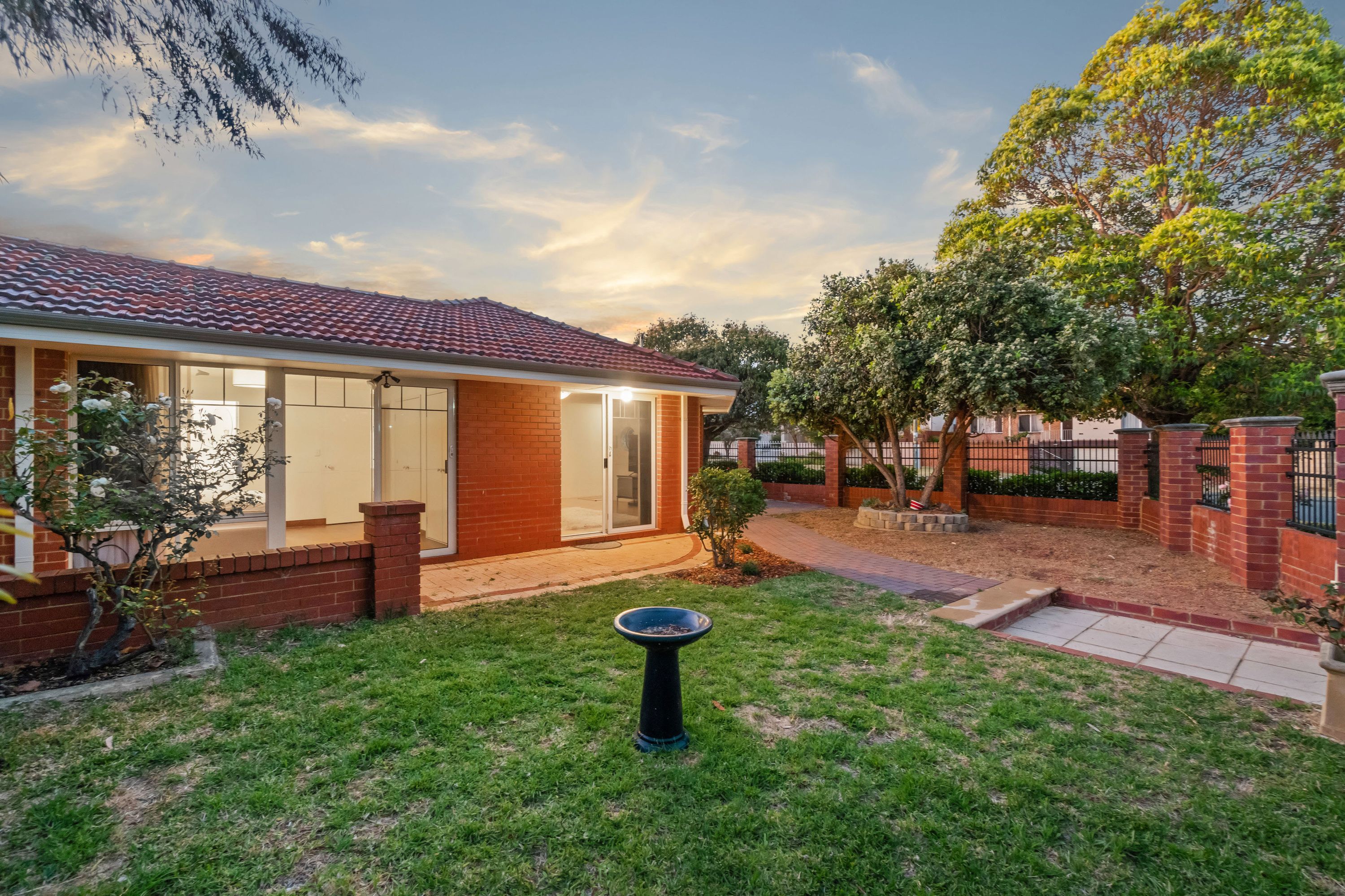 6 Somerton Road, Karrinyup - Thumbnail 2