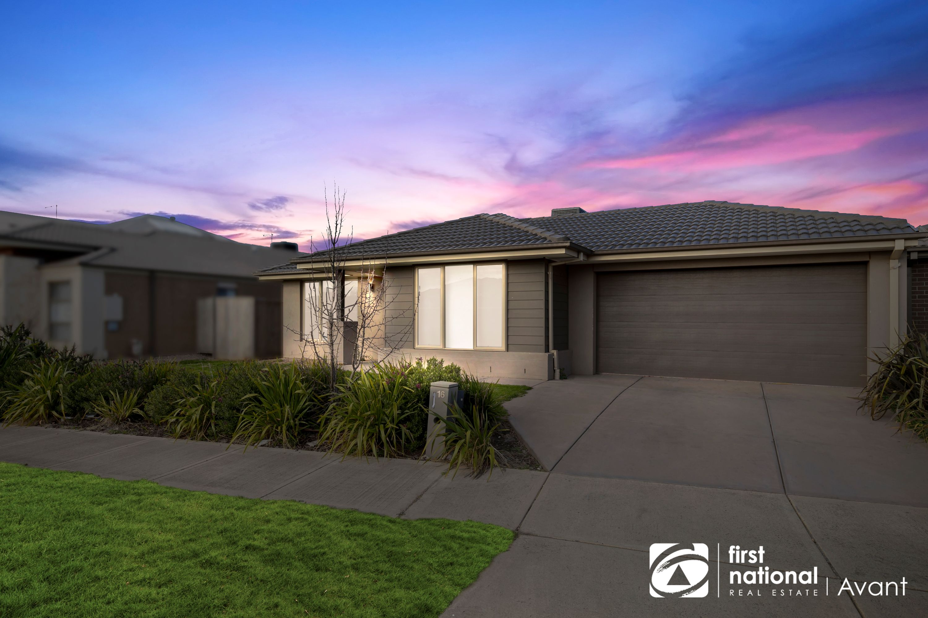 16 Lodging Drive, Tarneit - Thumbnail 2