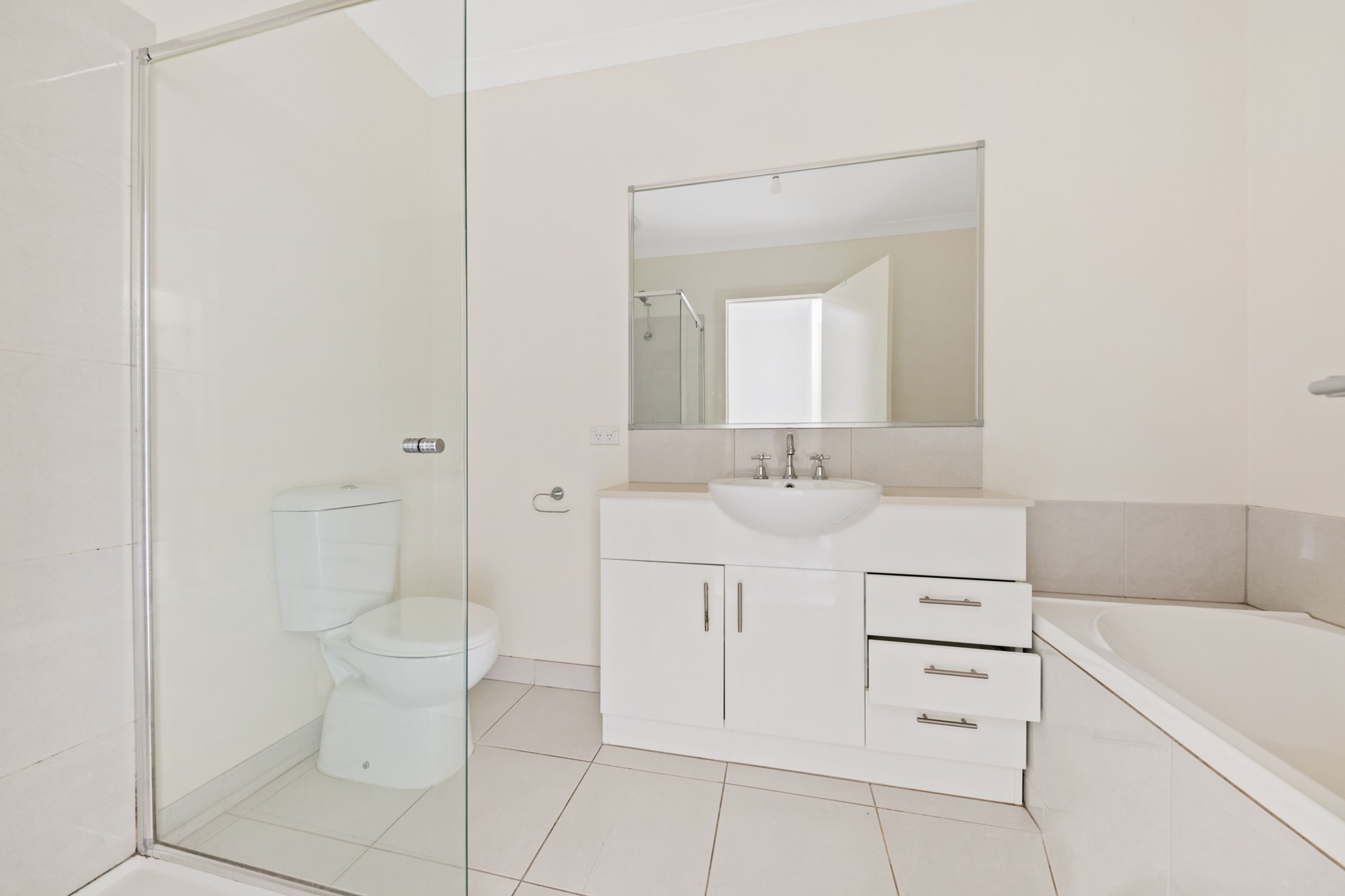 2 Kai Close, Caroline Springs VIC 3023, Caroline Springs - Thumbnail 8