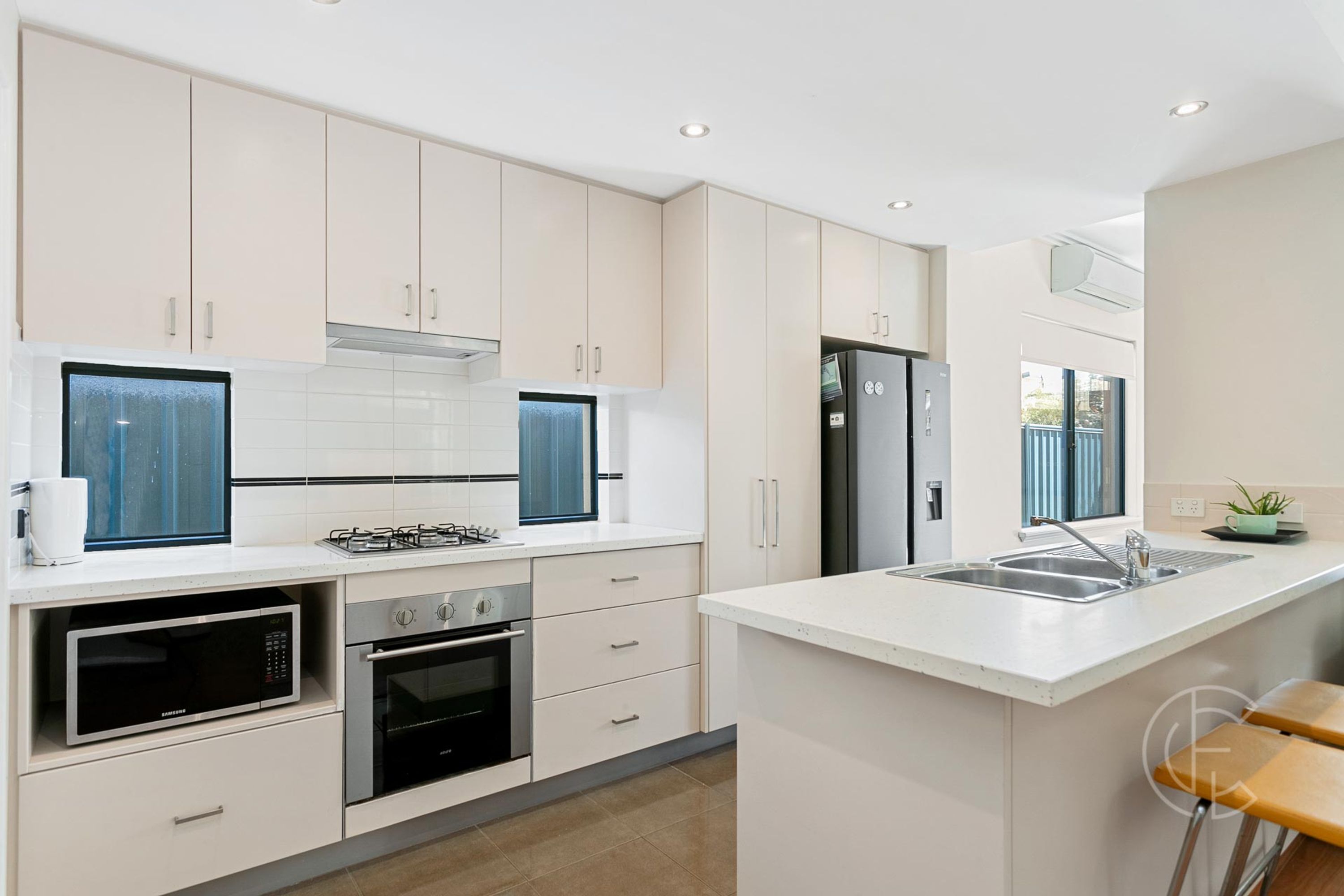 15B Pollard Street, Glendalough, WA 6016, Glendalough - Thumbnail 3