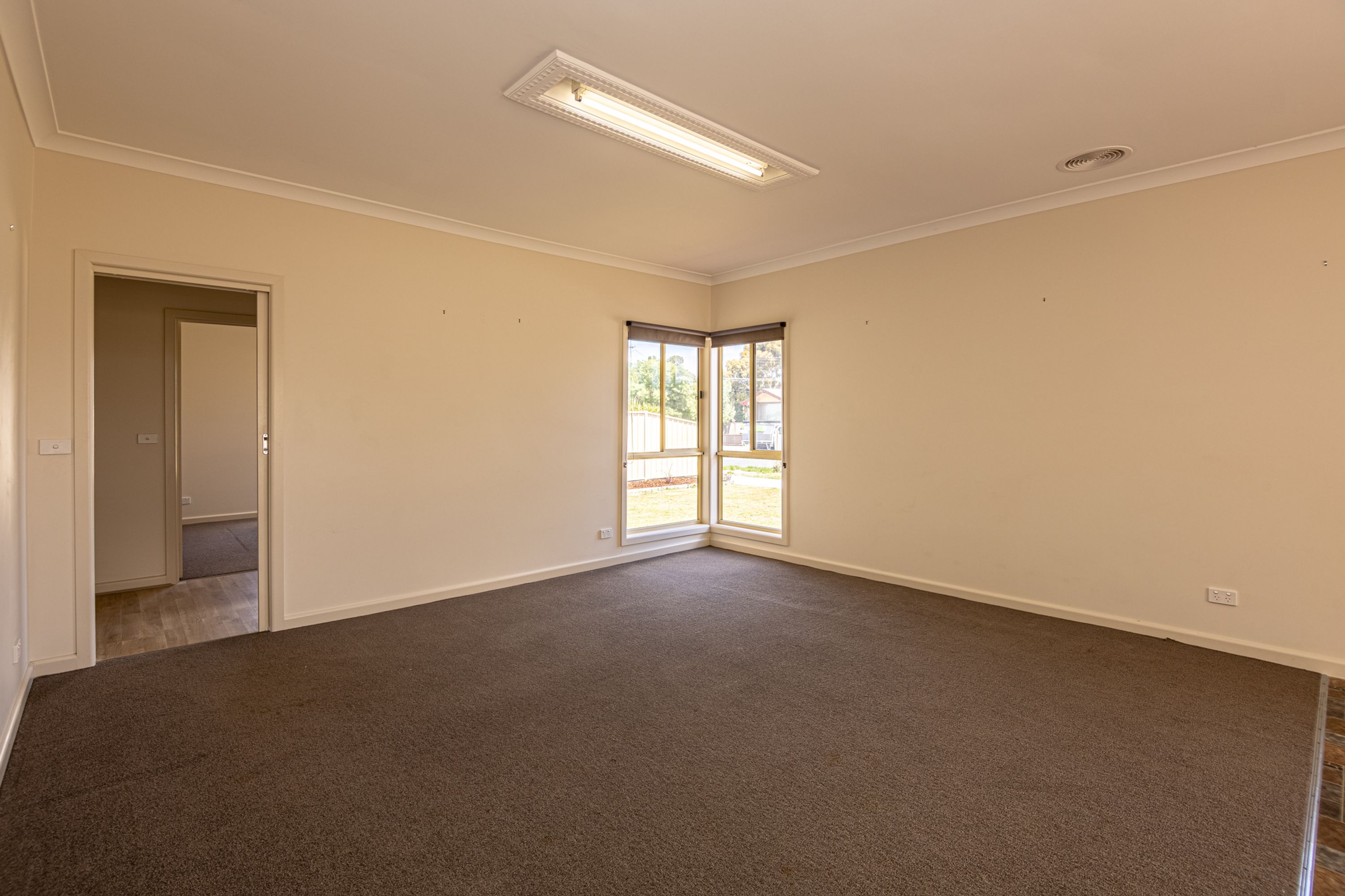 33 Federation Avenue, Horsham VIC 3400, Horsham - Thumbnail 6