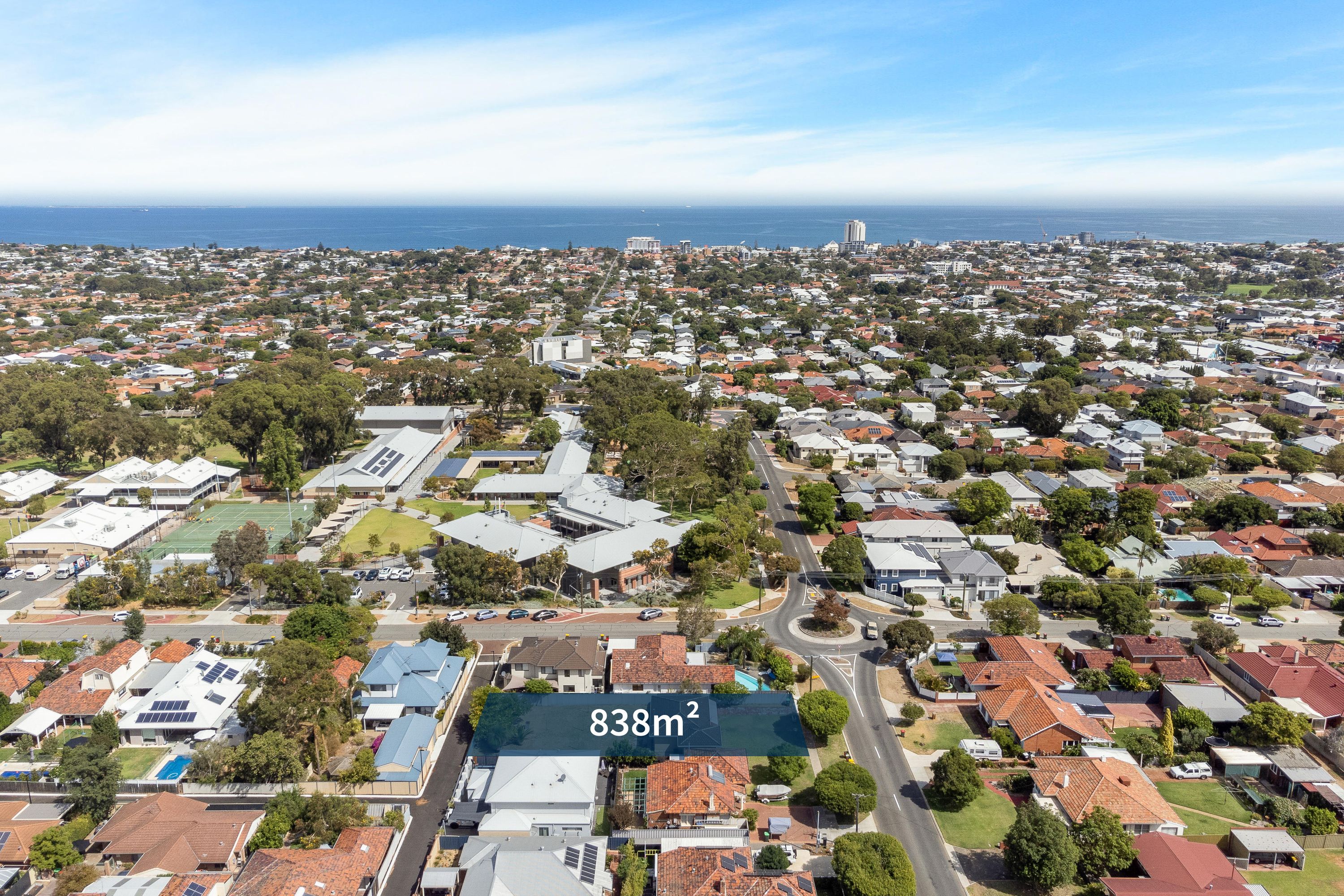 215 St Brigids Terrace, Doubleview - Thumbnail 3