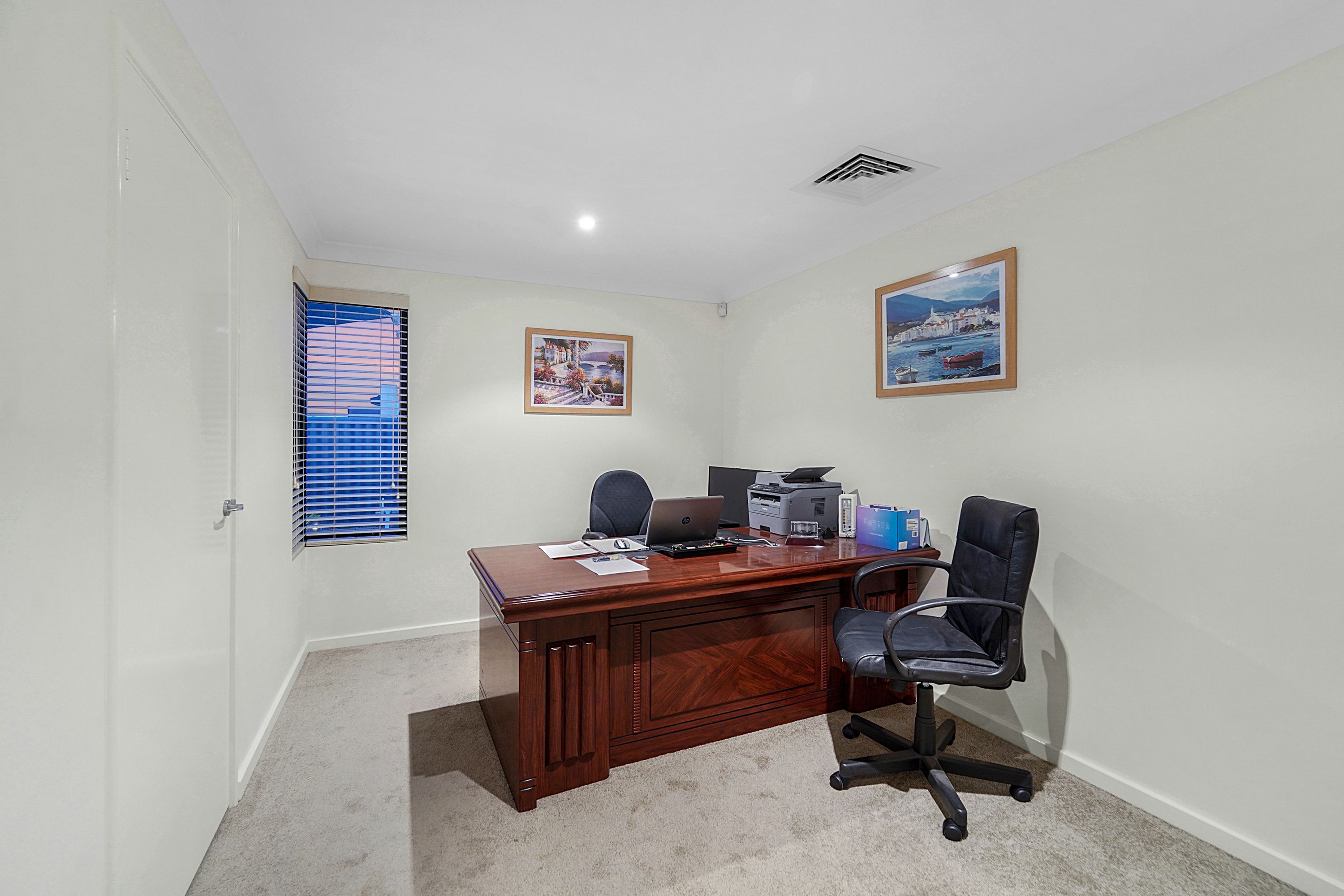 7 Orixa Crescent, Stirling - Thumbnail 5