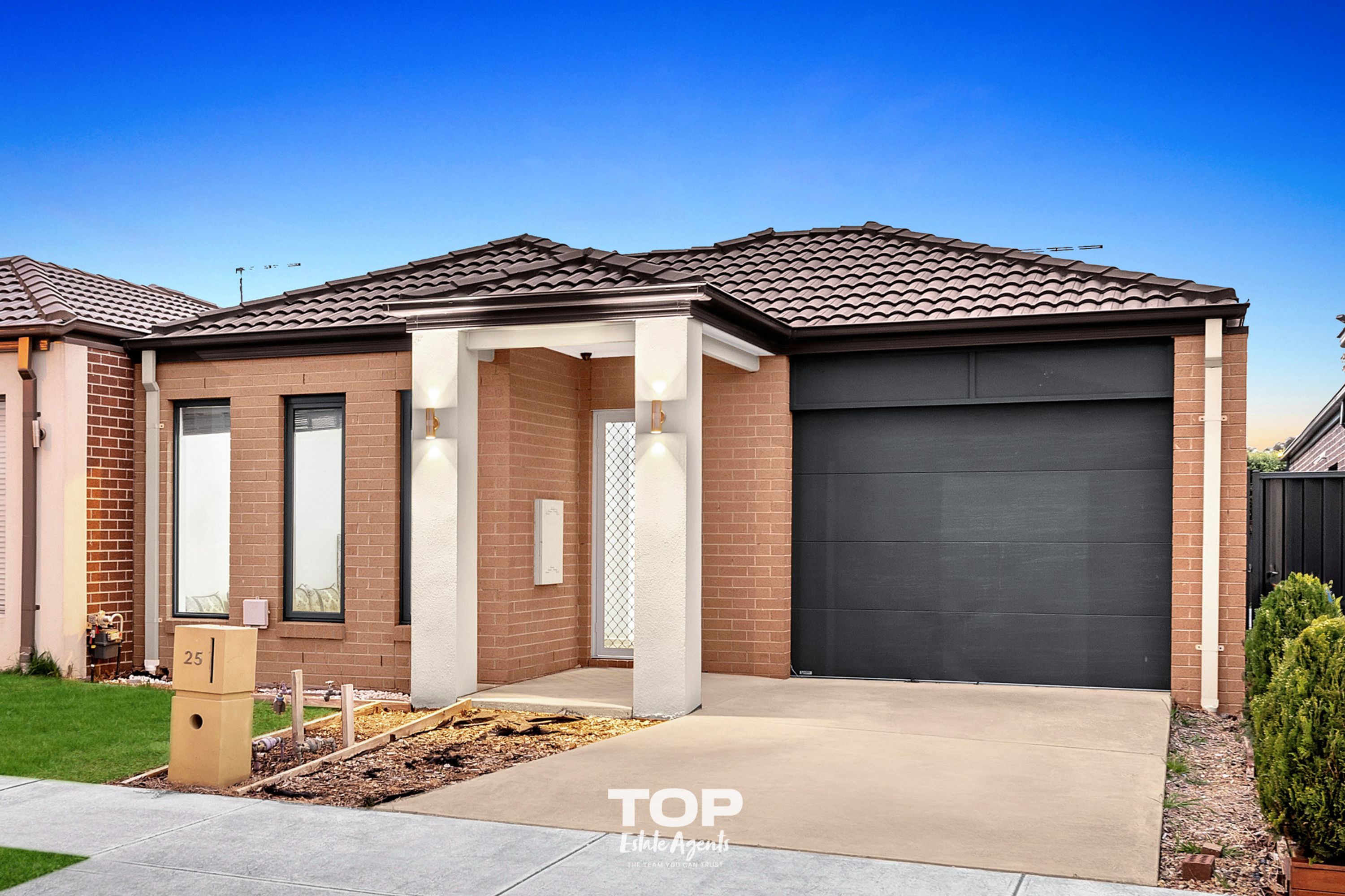 25 Marrone boulevard, Cranbourne East - Thumbnail 3