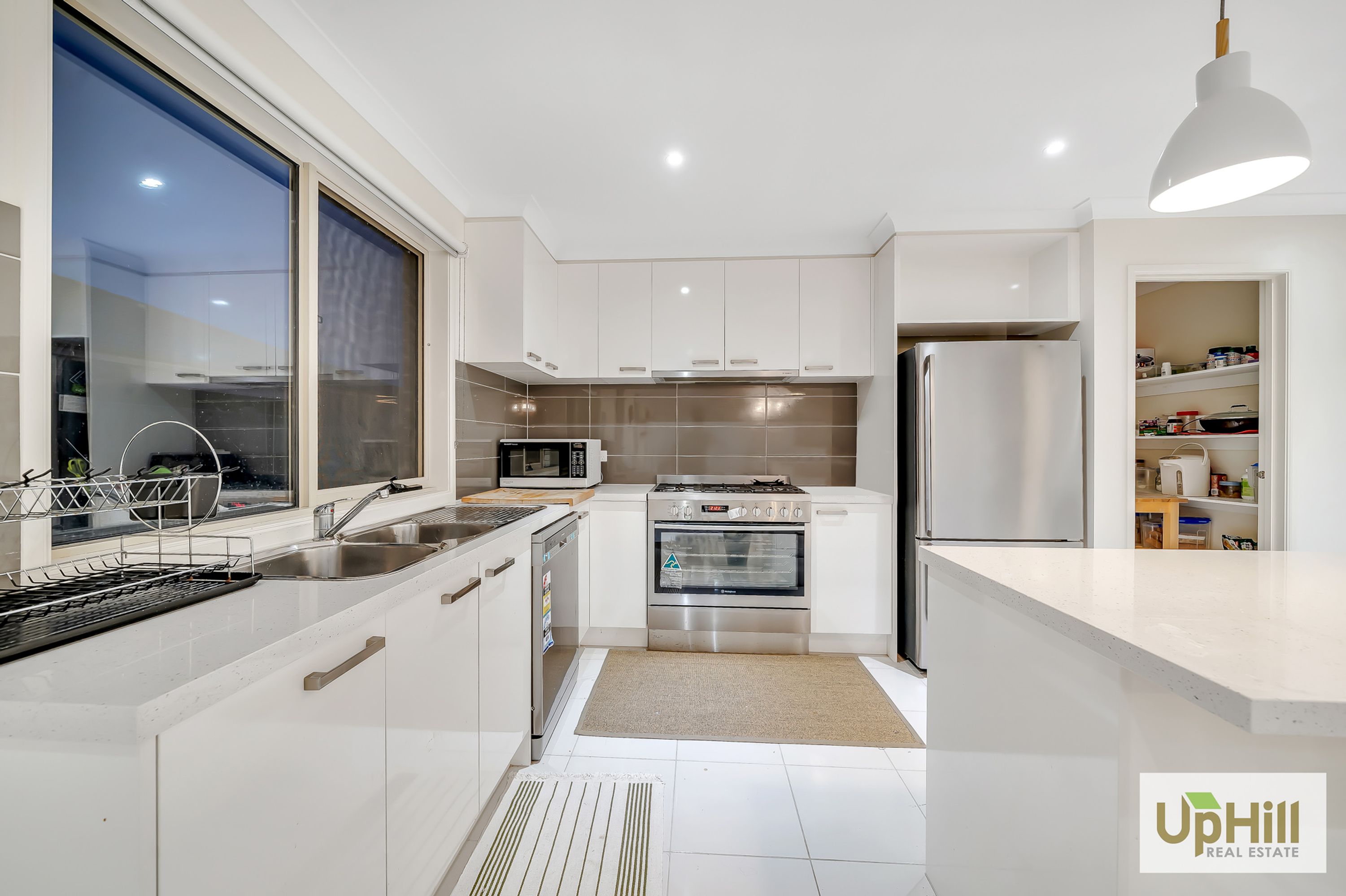 18 RIVERSTONE BLVD, Clyde North - Thumbnail 6