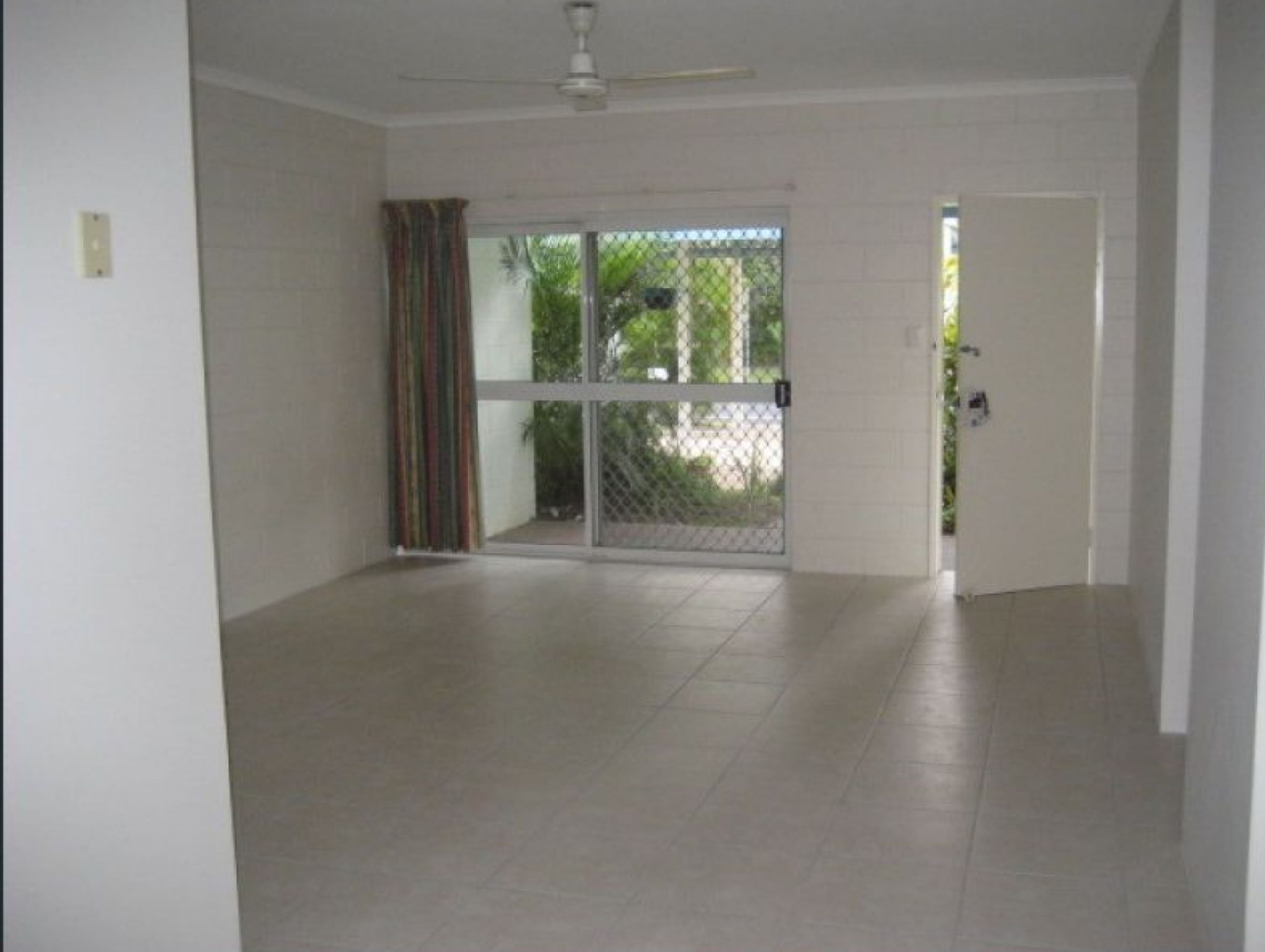 1 & 2/57 Ravizza Drive, Edmonton, QLD 4869, Edmonton - Thumbnail 3