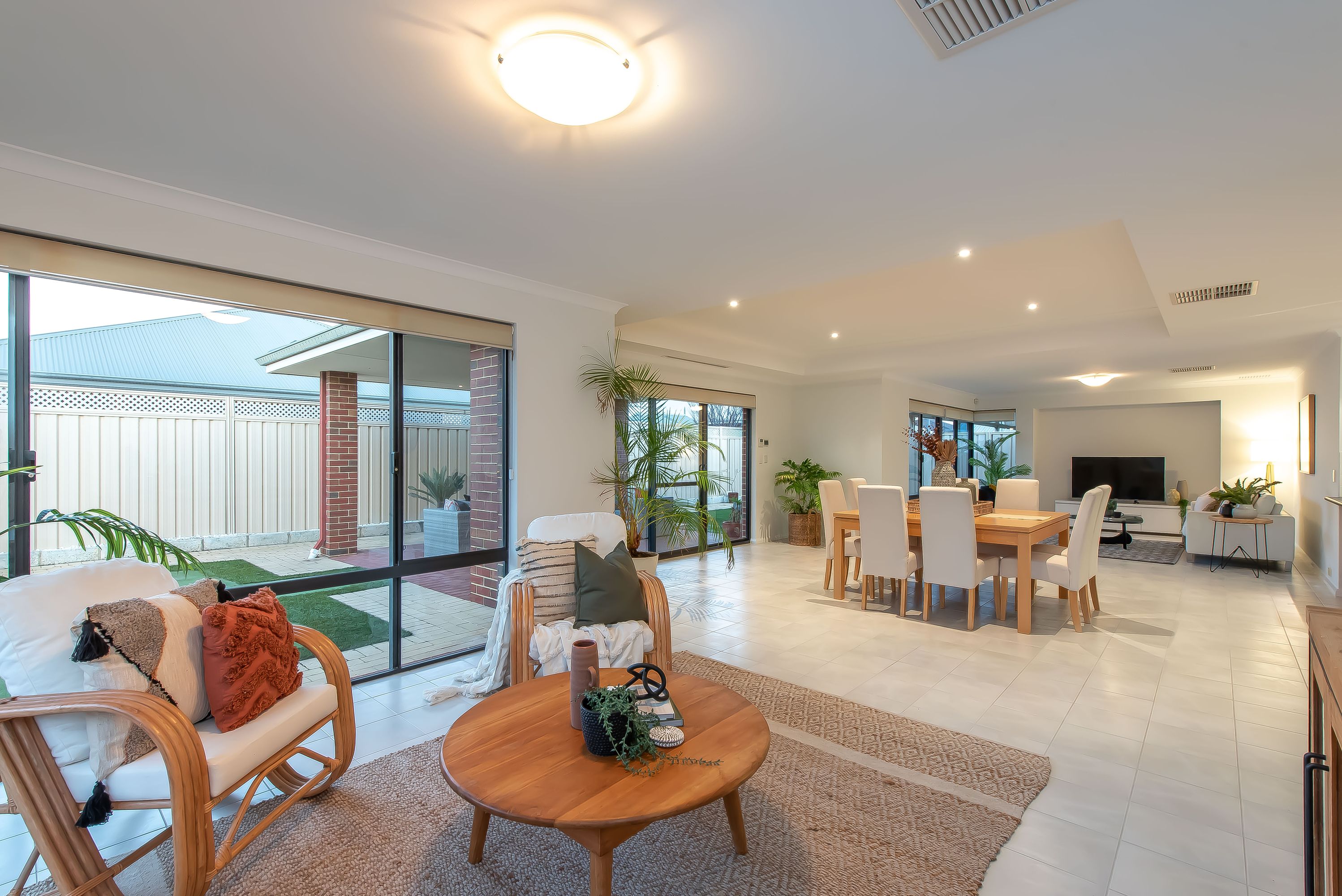 12 Sutton Way, Darch - Thumbnail 3