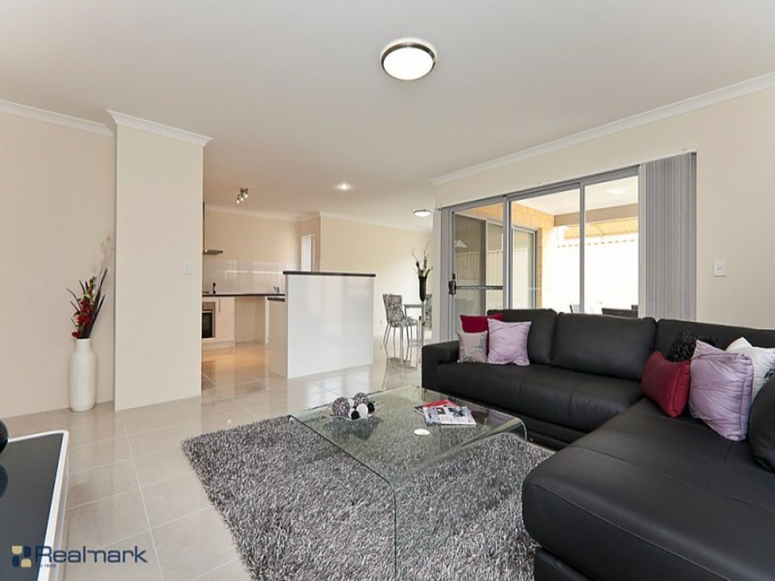 33 Van Gogh Road, Tapping - Thumbnail 8