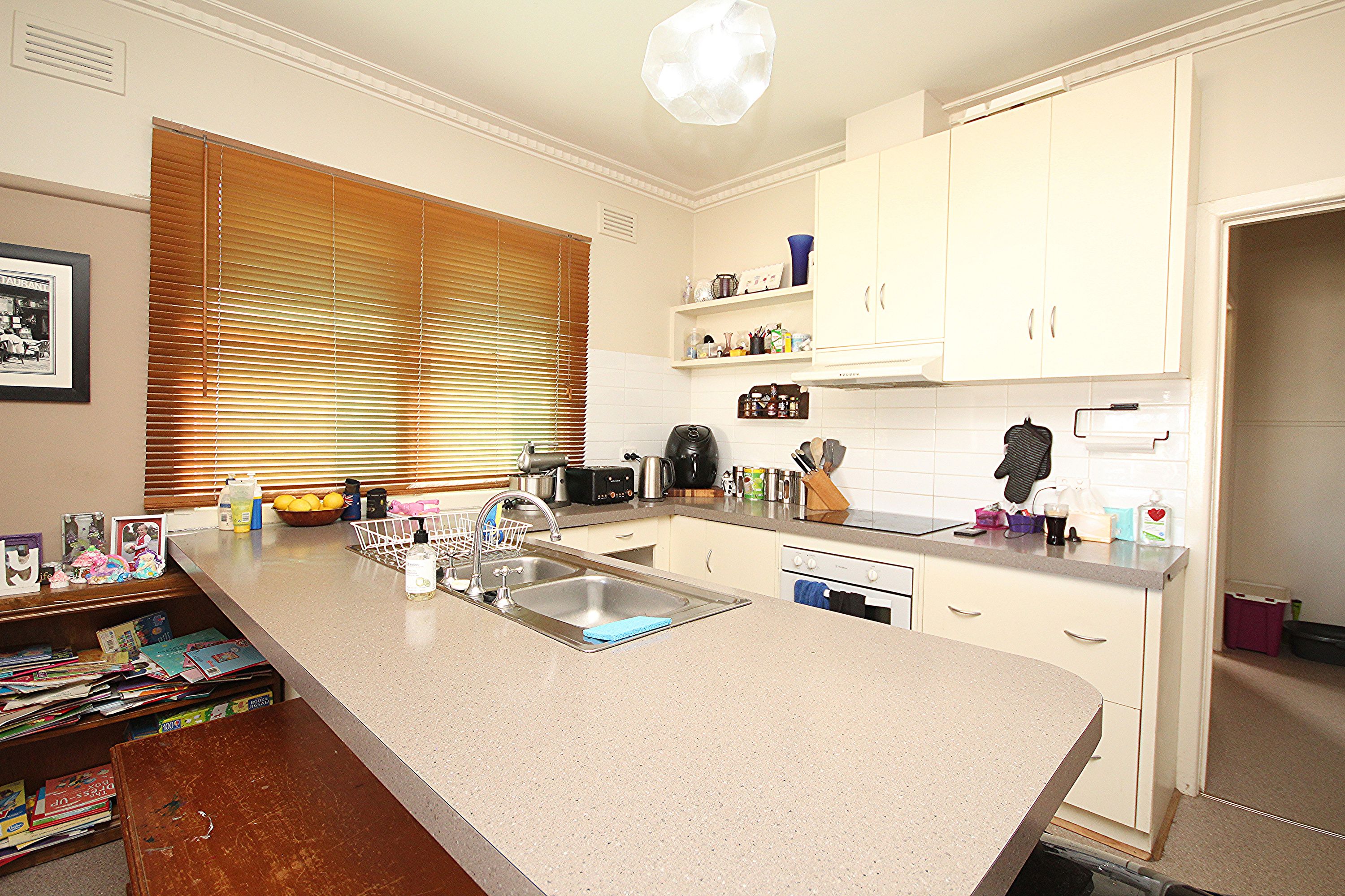 22 Errett Street, Horsham VIC 3400, Horsham - Thumbnail 2