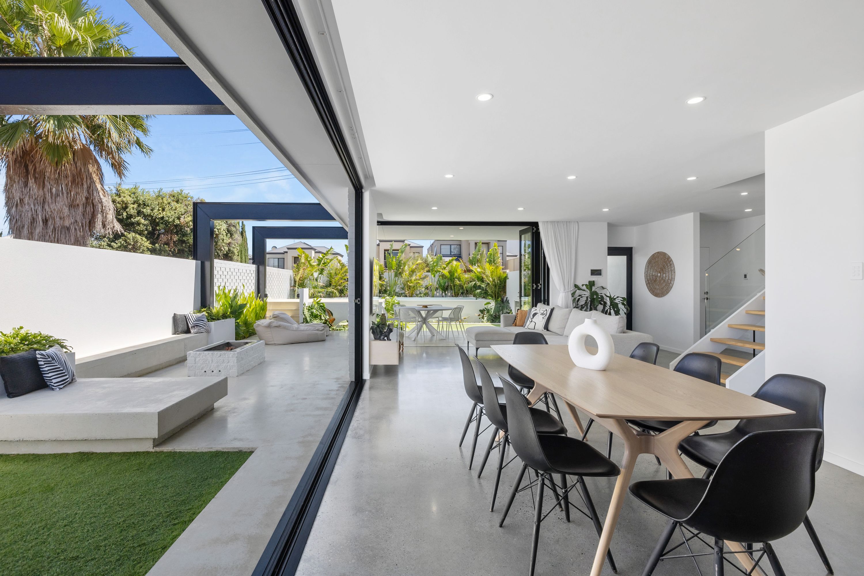 3 Odo Street, North Beach - Thumbnail 2