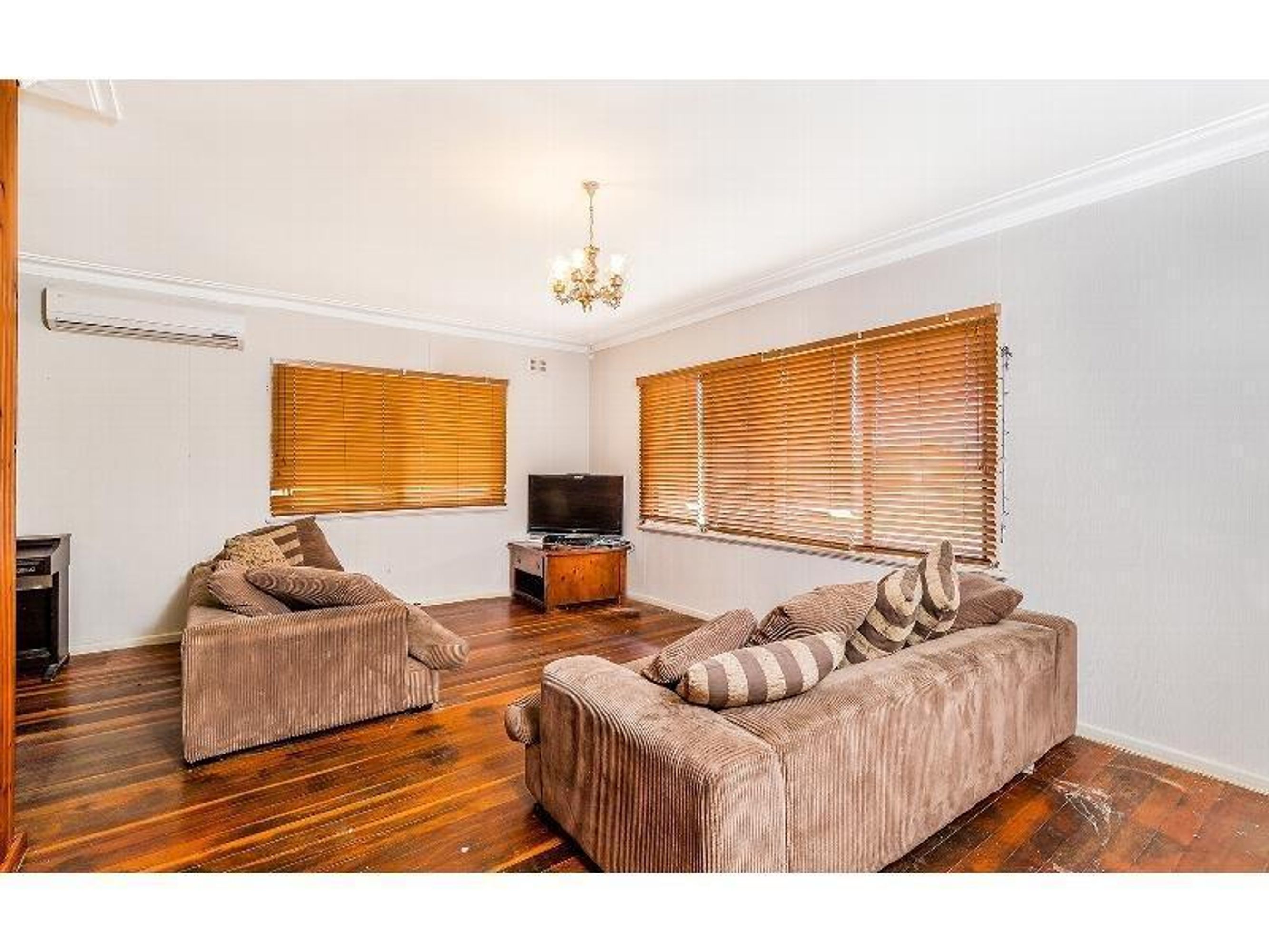 290 Hoof Street, Grafton - Thumbnail 3