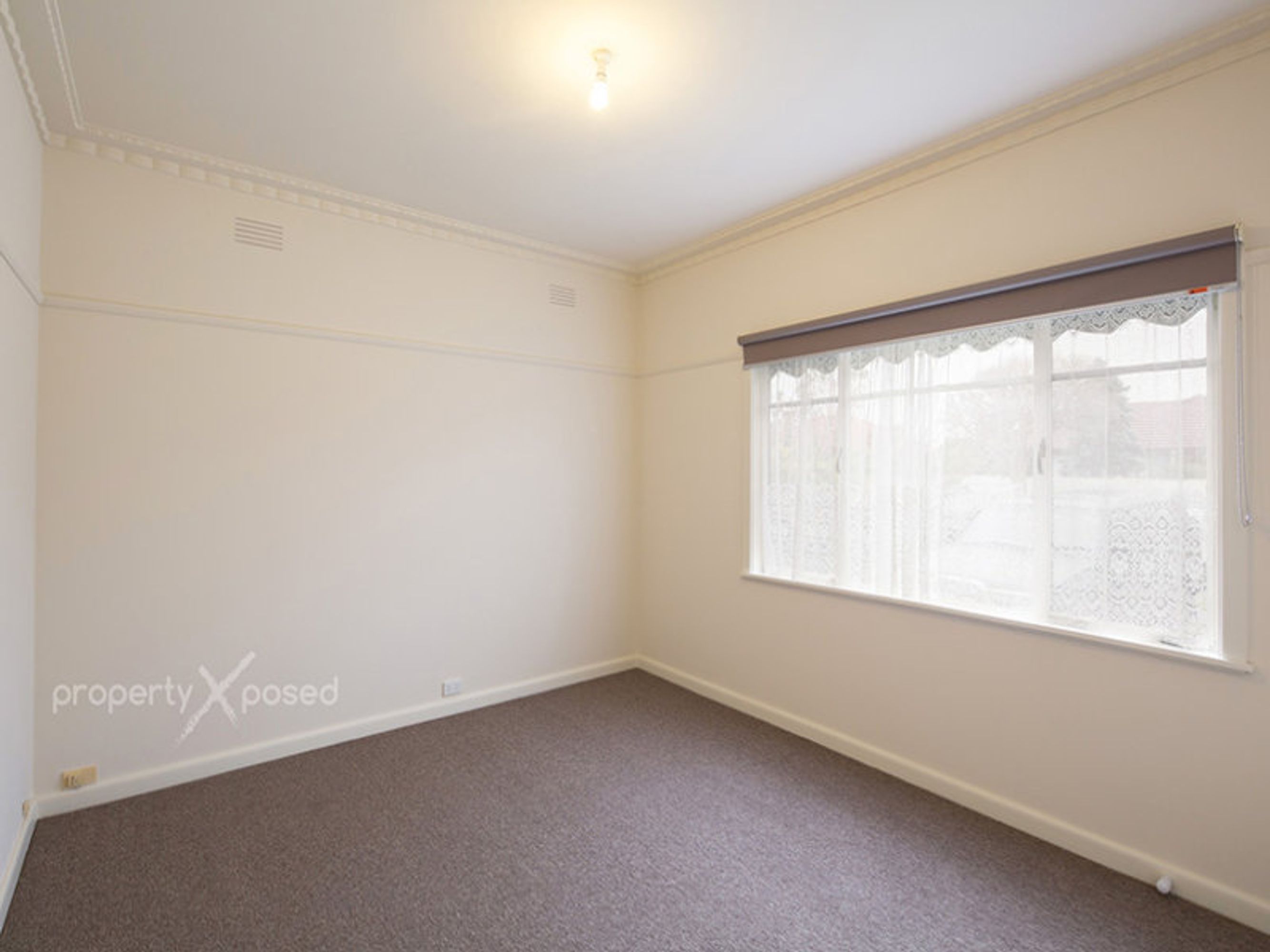 8 Vardon Street, Springvale - Thumbnail 5