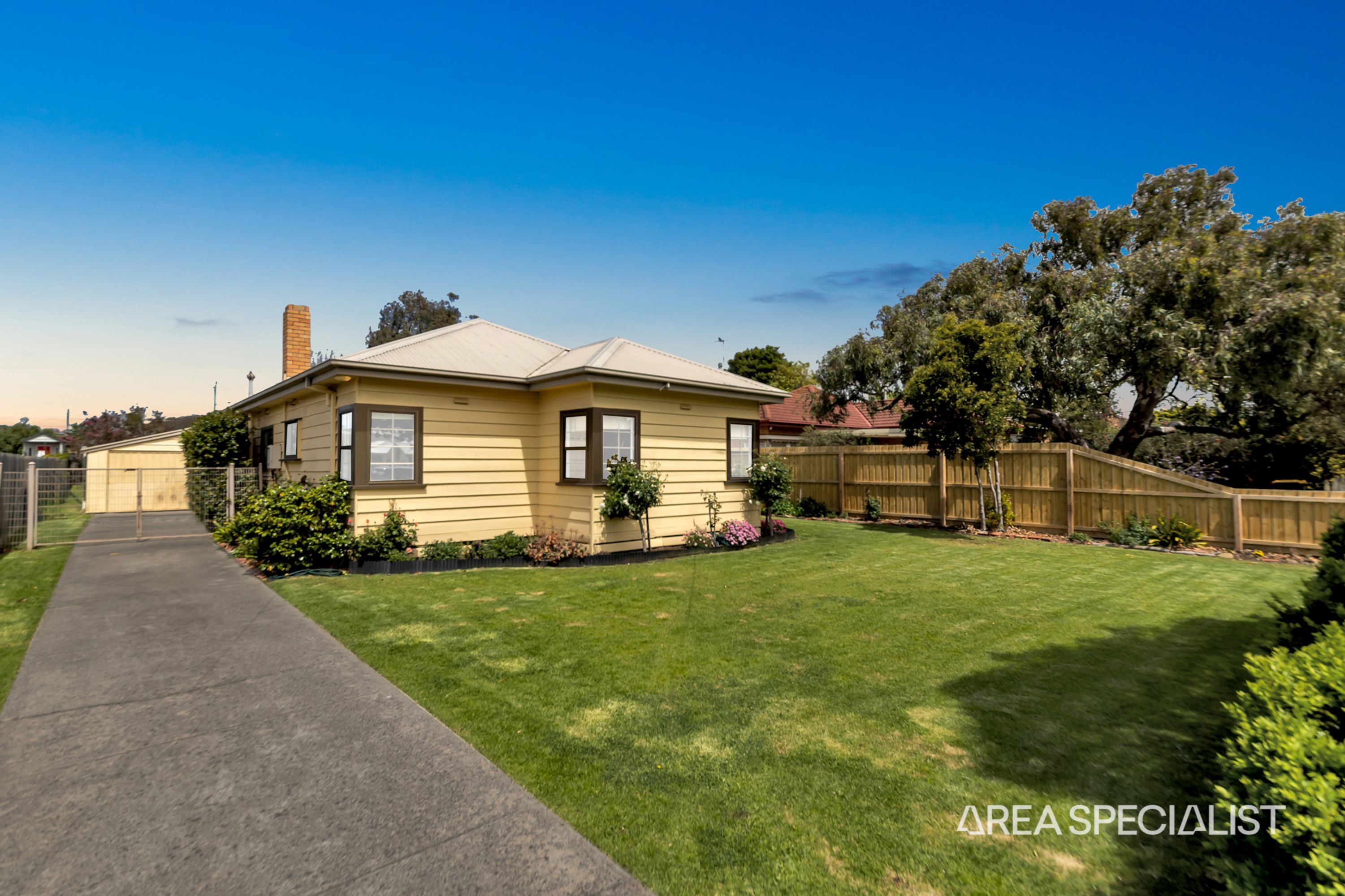 42 Logan Street, Hamlyn Heights VIC 3215, Hamlyn Heights - Thumbnail 2